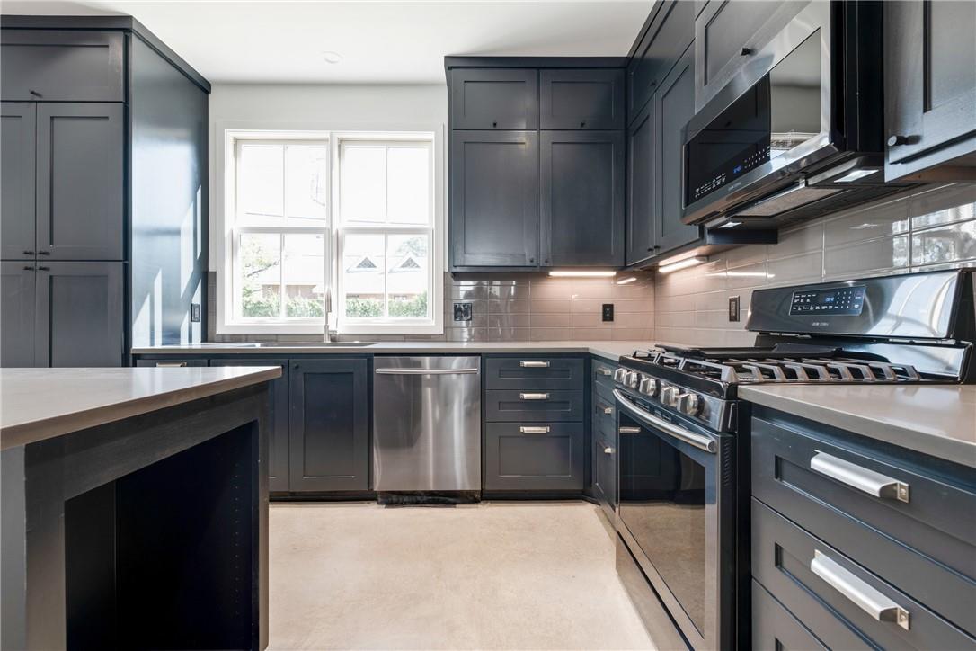 408 W 38 1/2 St # 4-1, Austin, TX 78705