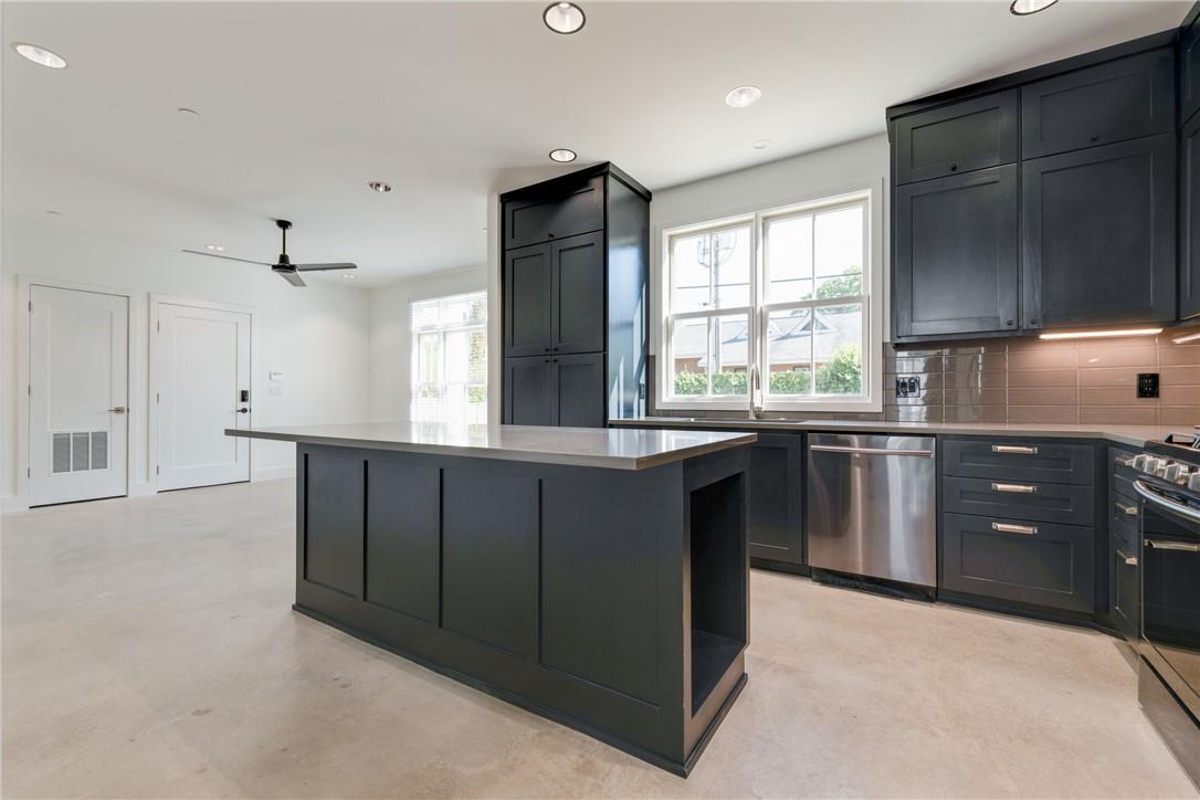 408 W 38 1/2 St # 4-1, Austin, TX 78705