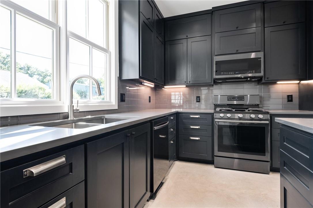 408 W 38 1/2 St # 4-1, Austin, TX 78705