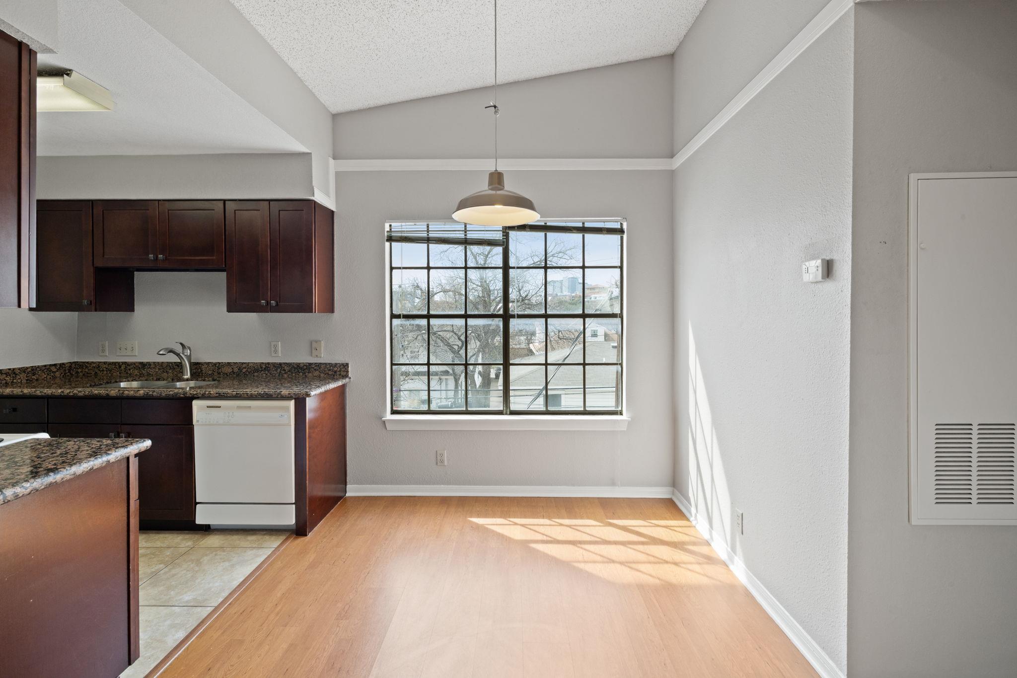 203 E 31st St # 308, Austin, TX 78705