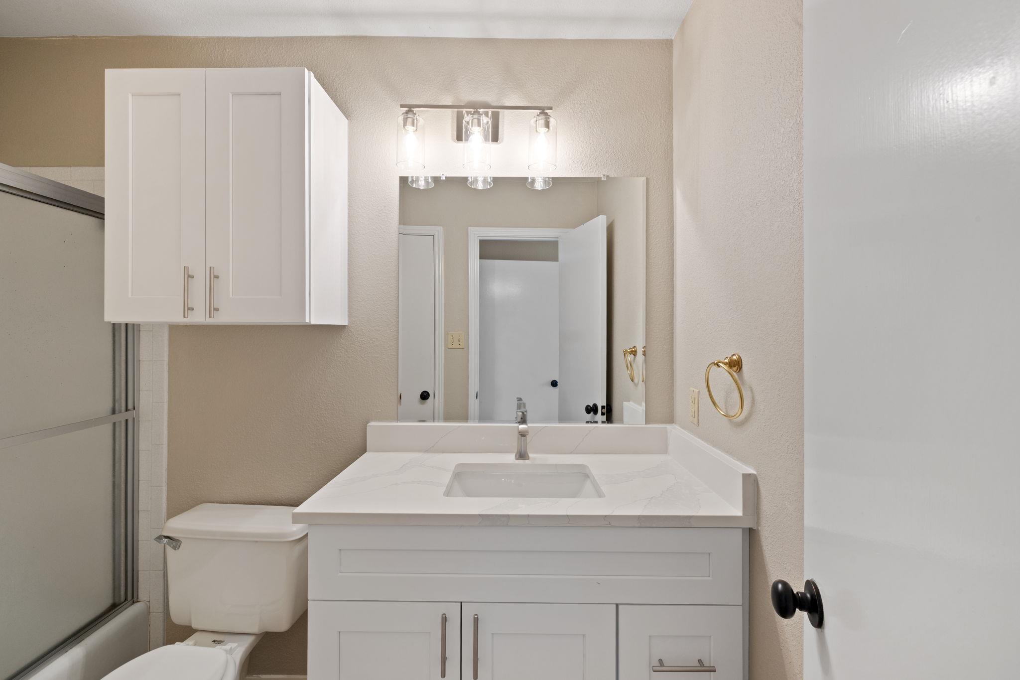 203 E 31st St # 308, Austin, TX 78705