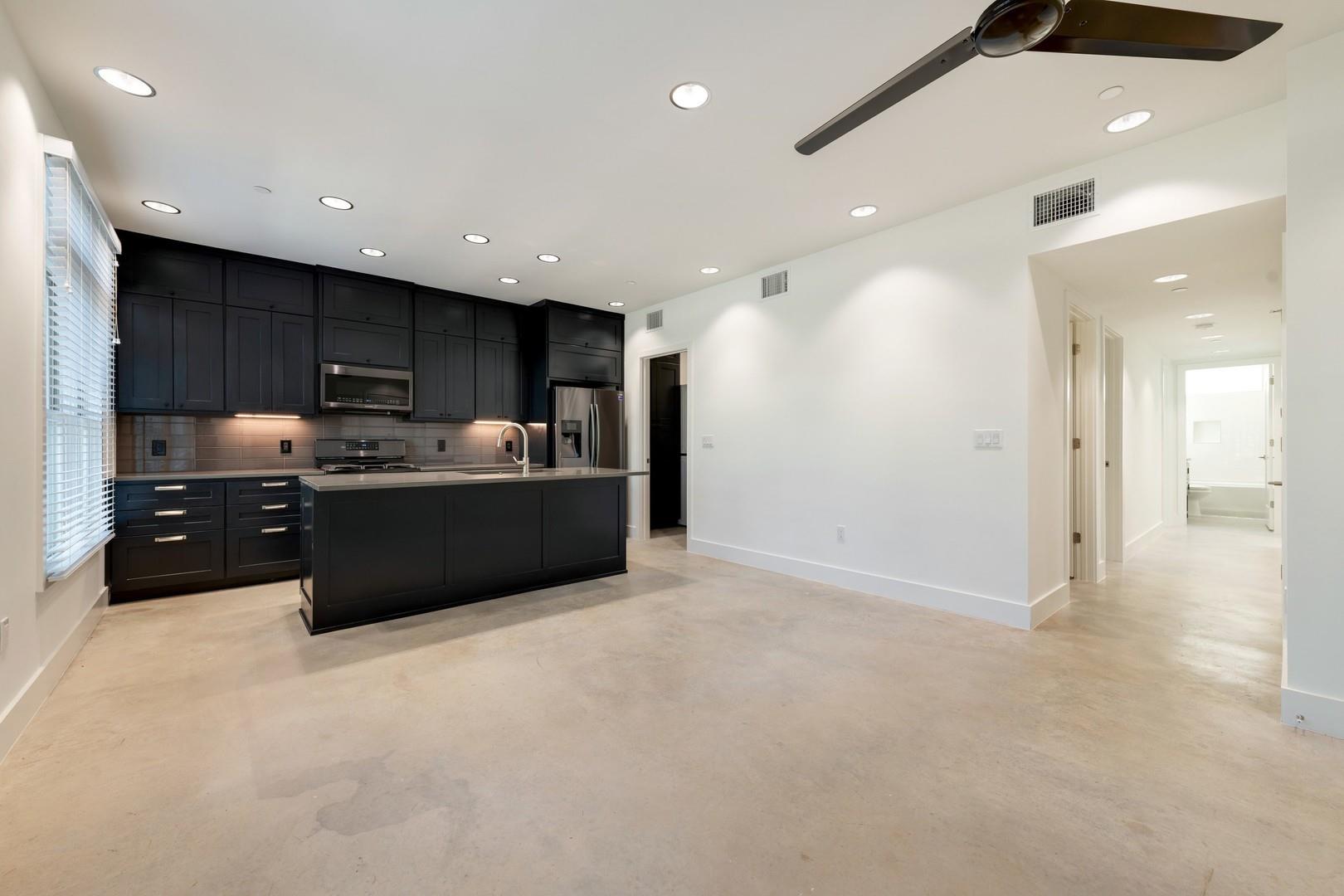 408 W 38 1/2 St # 2-1, Austin, TX 78705