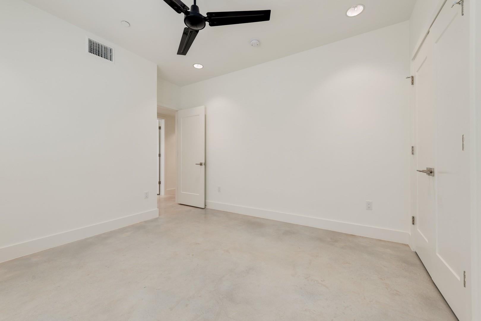 408 W 38 1/2 St # 2-1, Austin, TX 78705