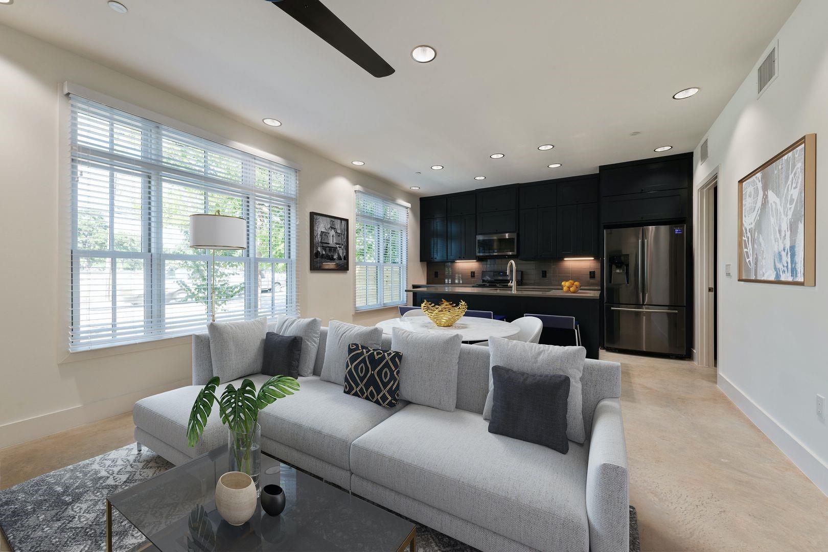 408 W 38 1/2 St # 2-1, Austin, TX 78705