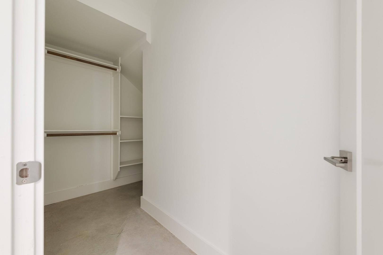 408 W 38 1/2 St # 2-1, Austin, TX 78705