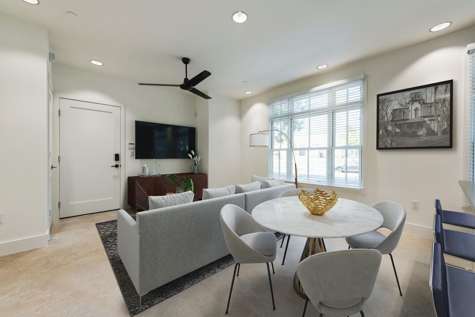 408 W 38 1/2 St # 2-1, Austin, TX 78705