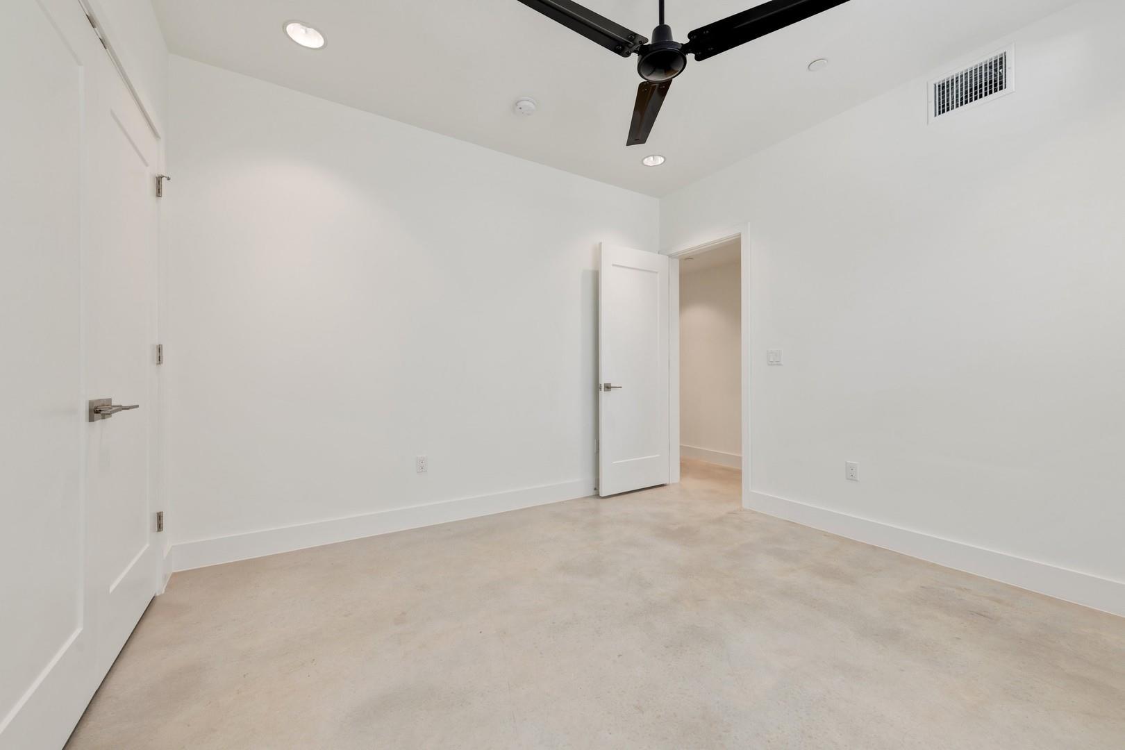 408 W 38 1/2 St # 2-1, Austin, TX 78705