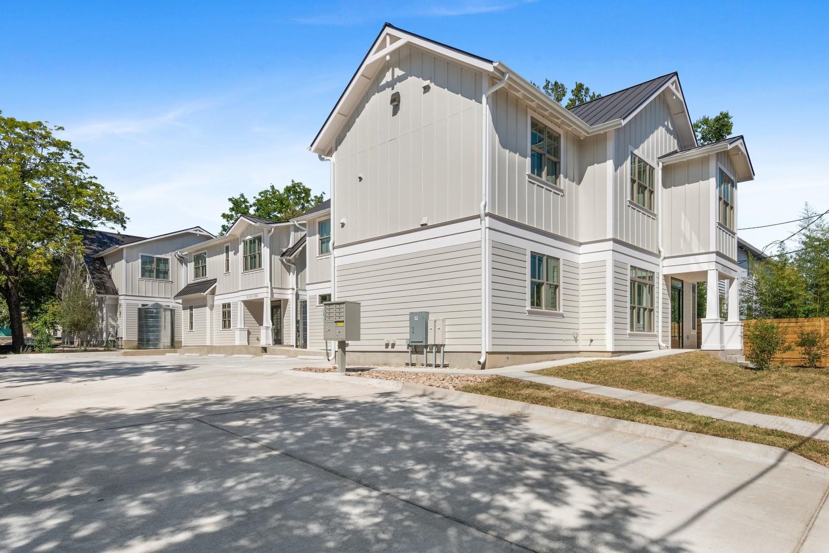 408 W 38 1/2 St # 2-1, Austin, TX 78705