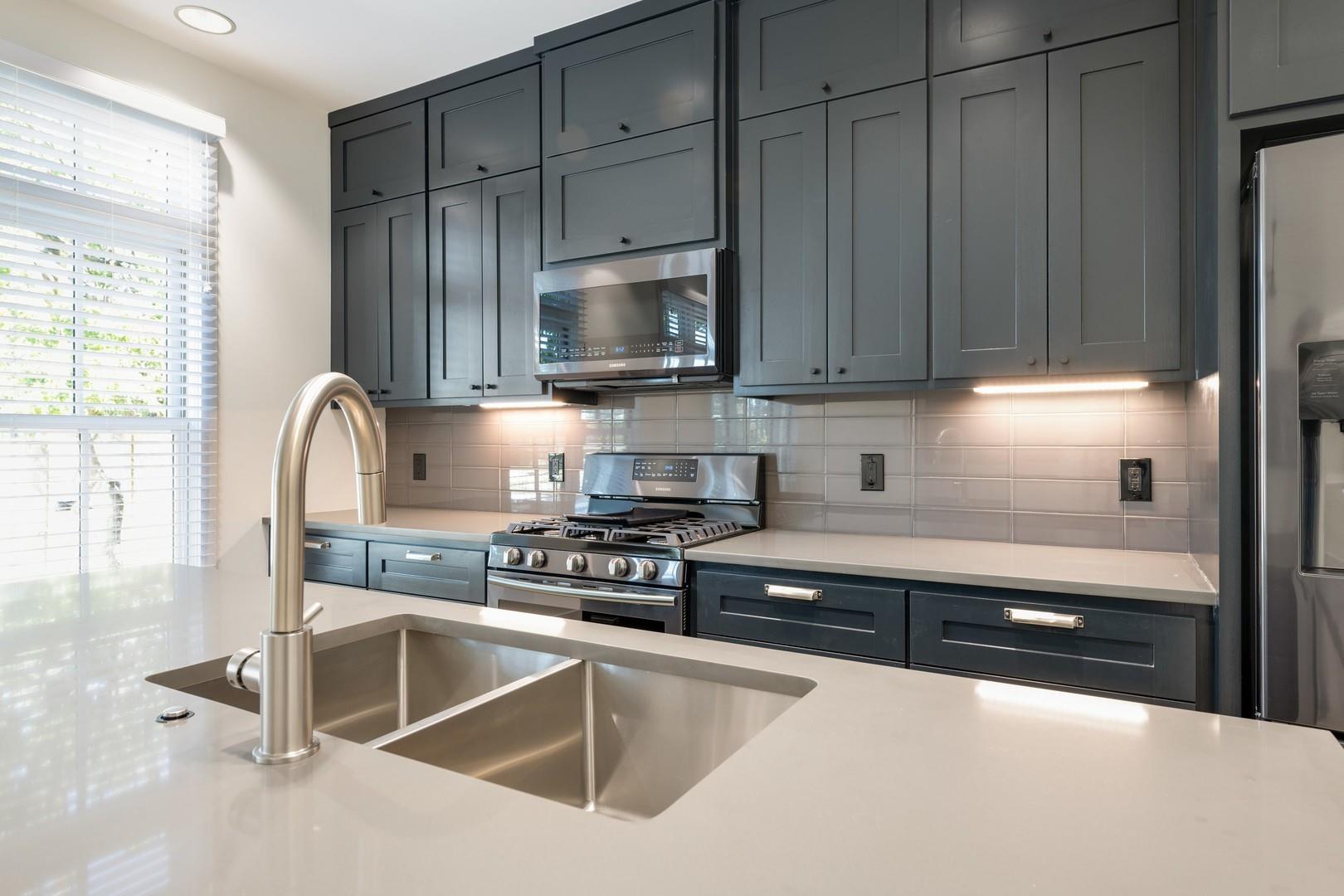 408 W 38 1/2 St # 2-1, Austin, TX 78705