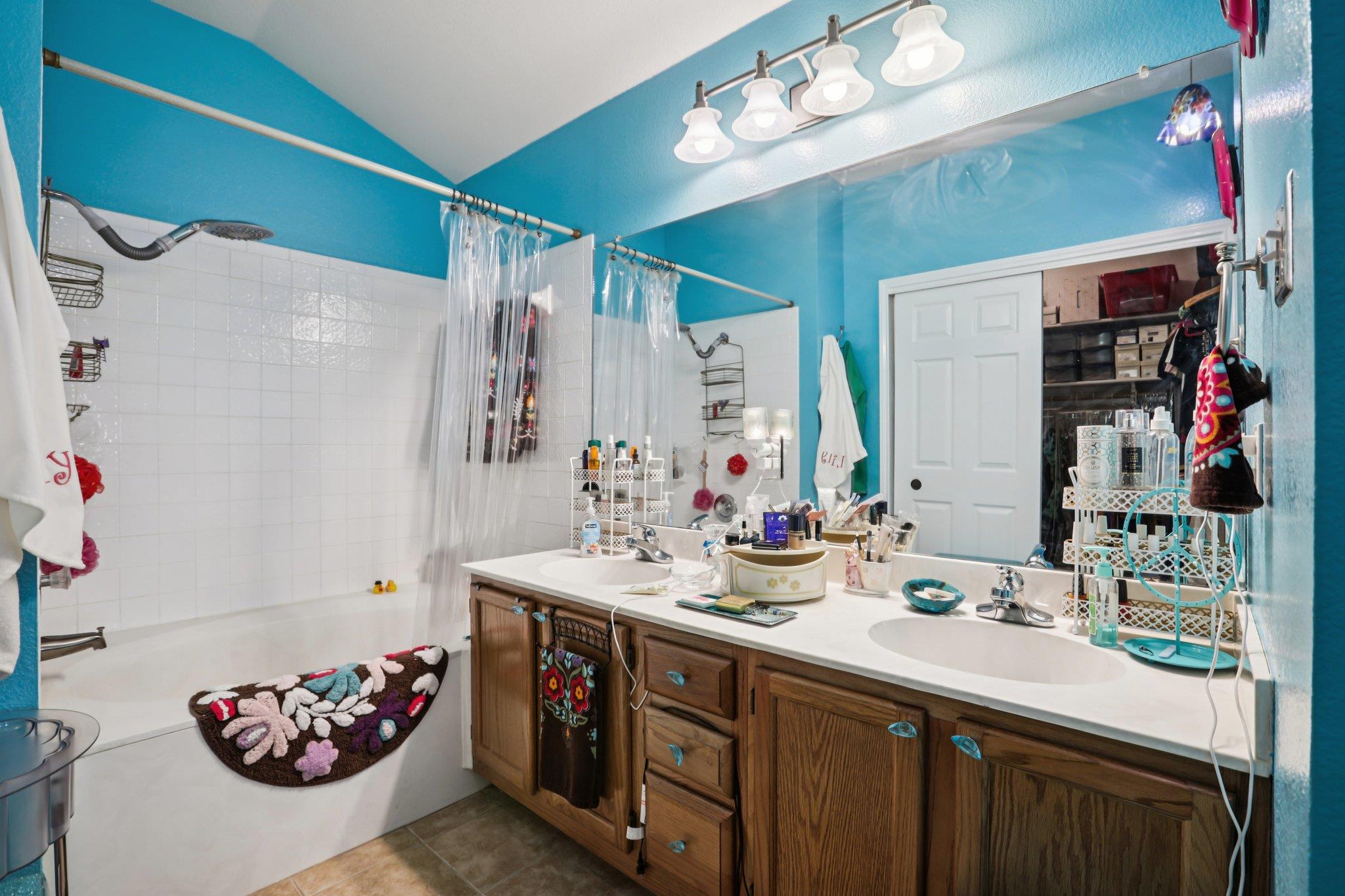 1300 Tetbury Ln, Austin, TX 78748