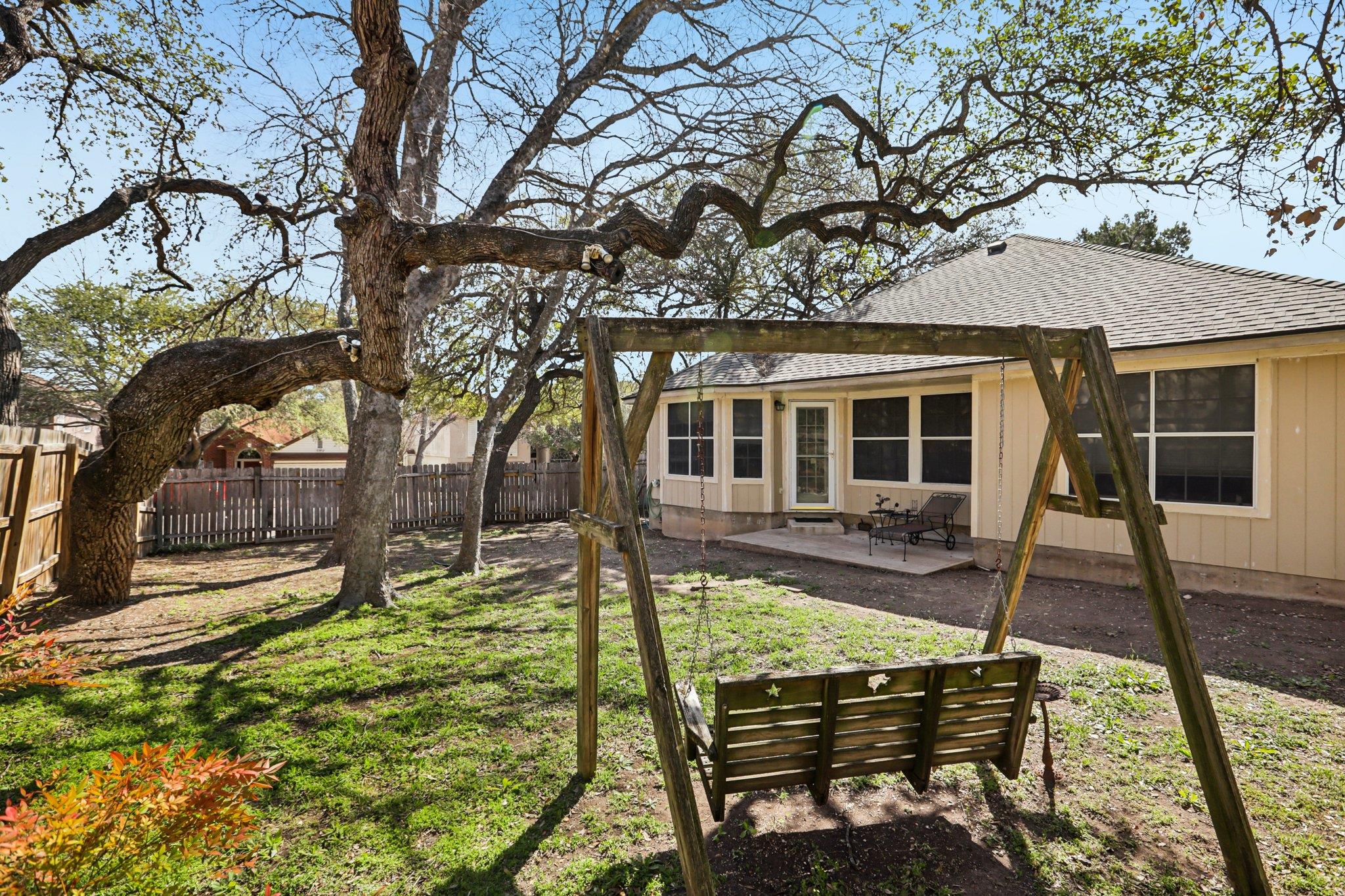 1300 Tetbury Ln, Austin, TX 78748