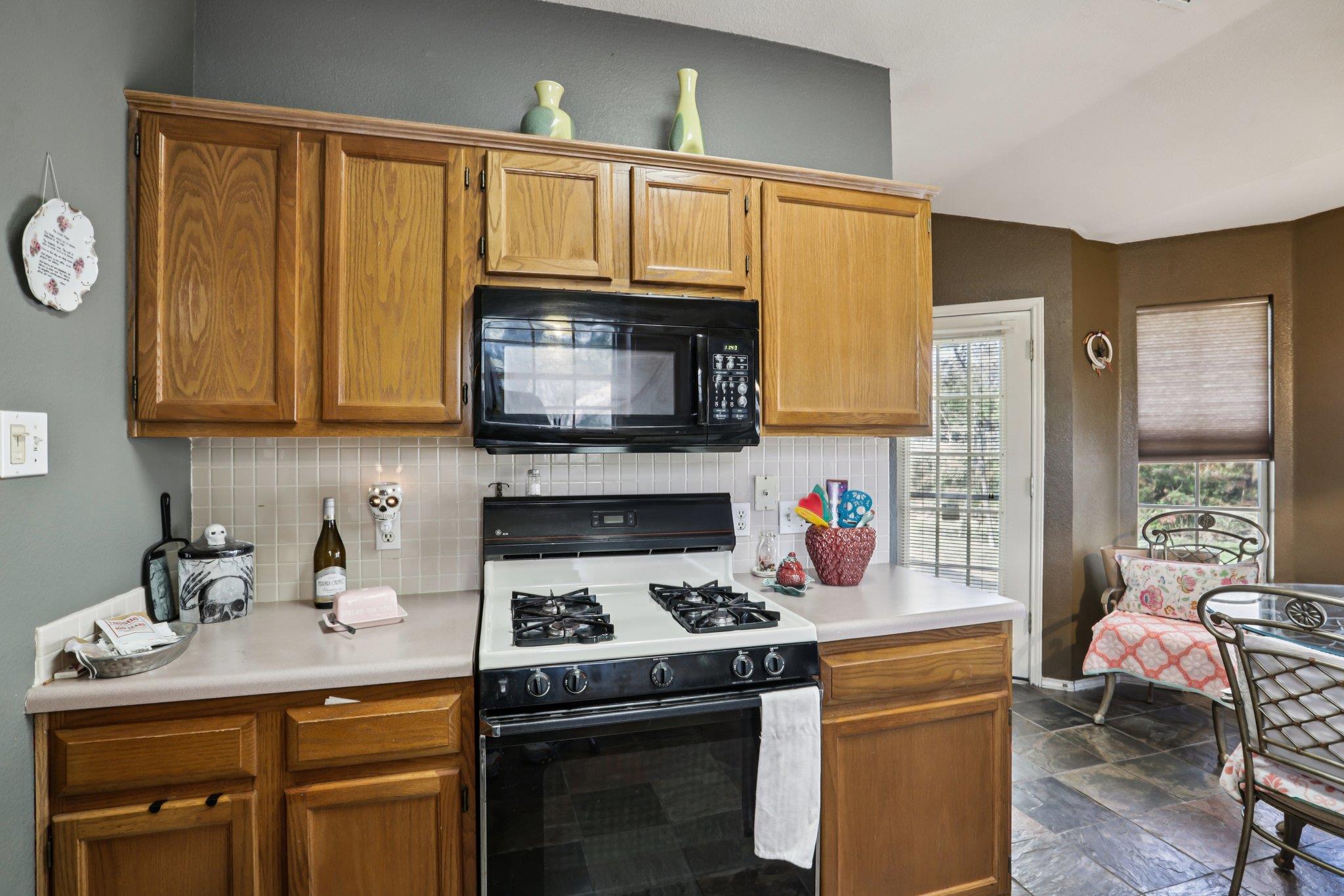 1300 Tetbury Ln, Austin, TX 78748