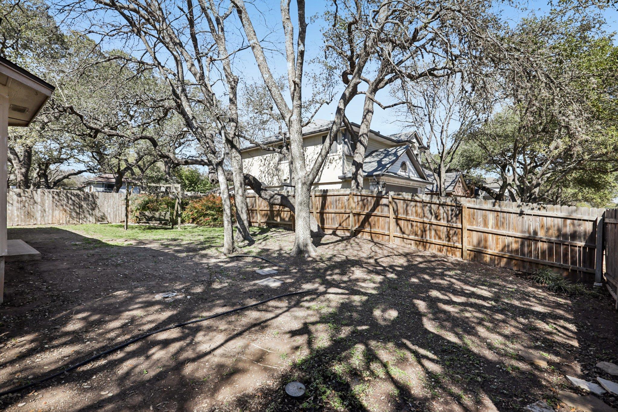 1300 Tetbury Ln, Austin, TX 78748