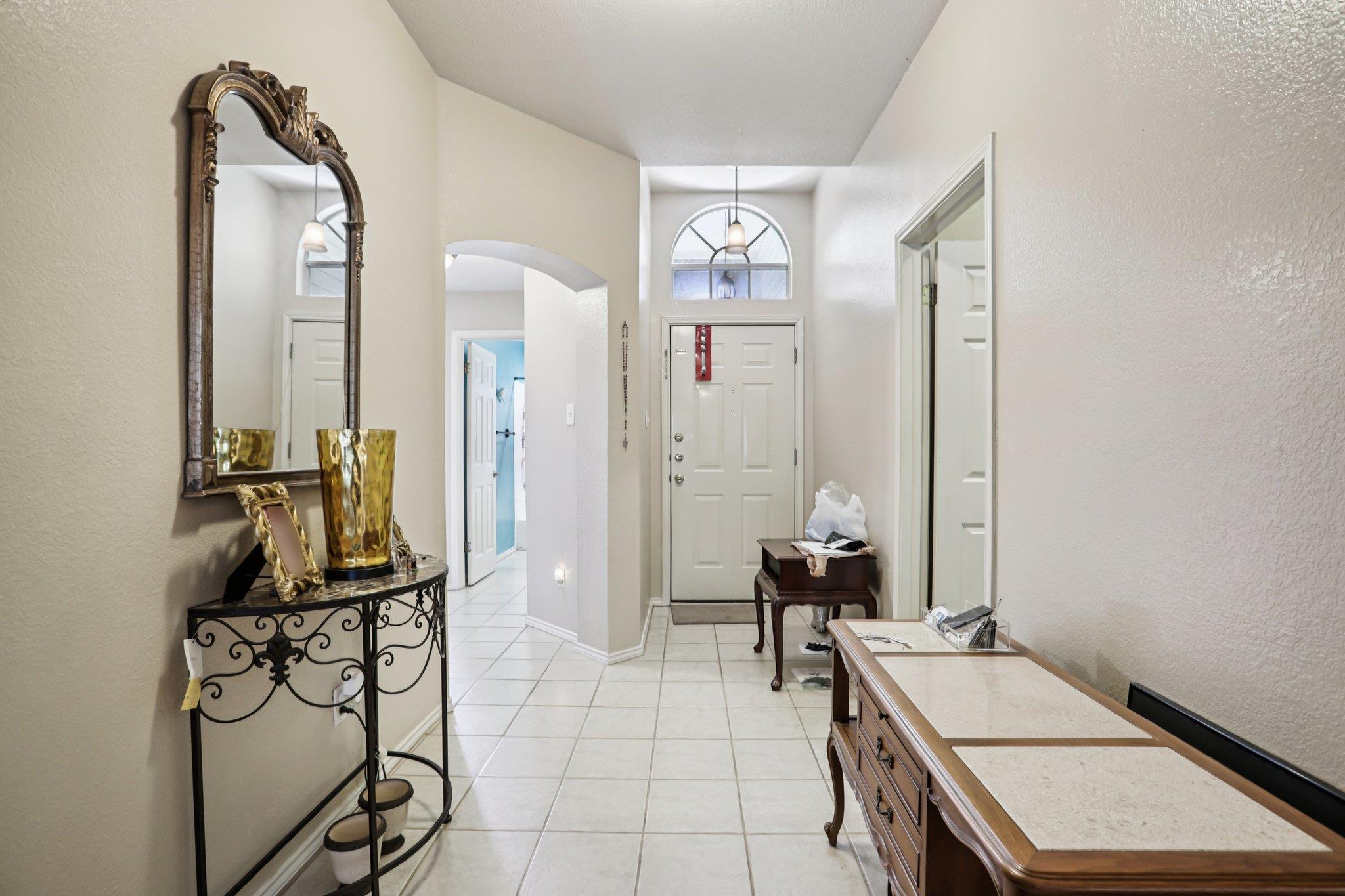 1300 Tetbury Ln, Austin, TX 78748