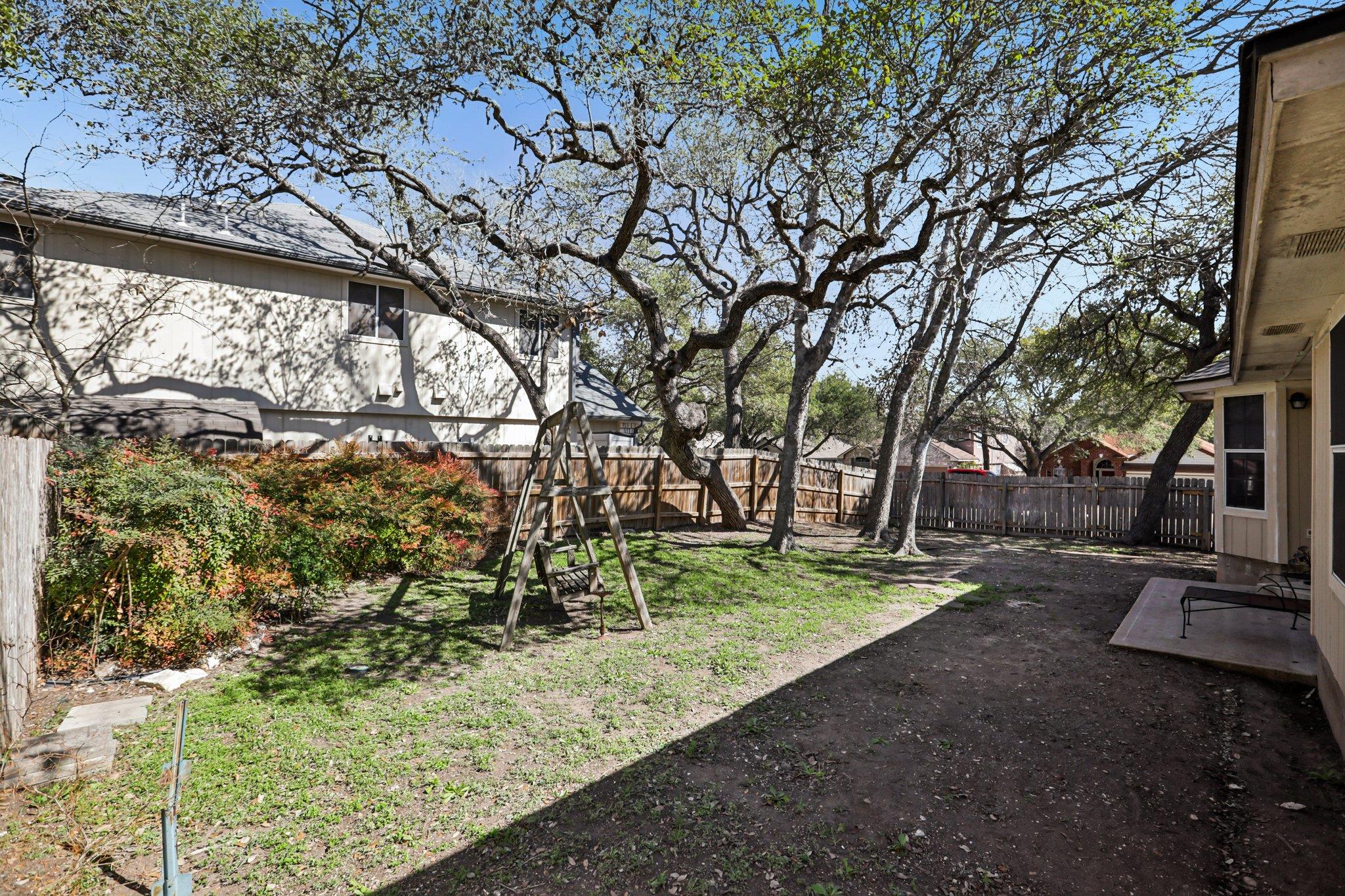 1300 Tetbury Ln, Austin, TX 78748