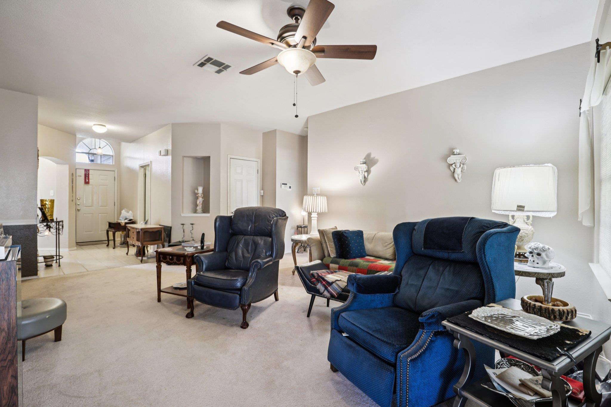 1300 Tetbury Ln, Austin, TX 78748