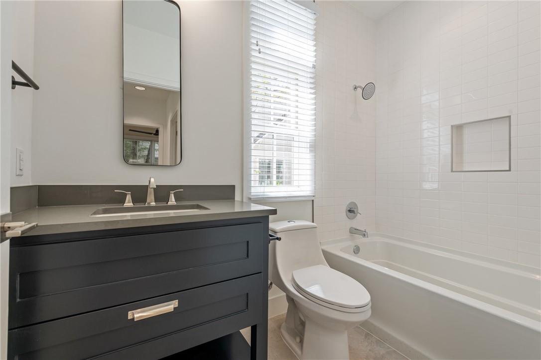 408 W 38 1/2 St # 3, Austin, TX 78705