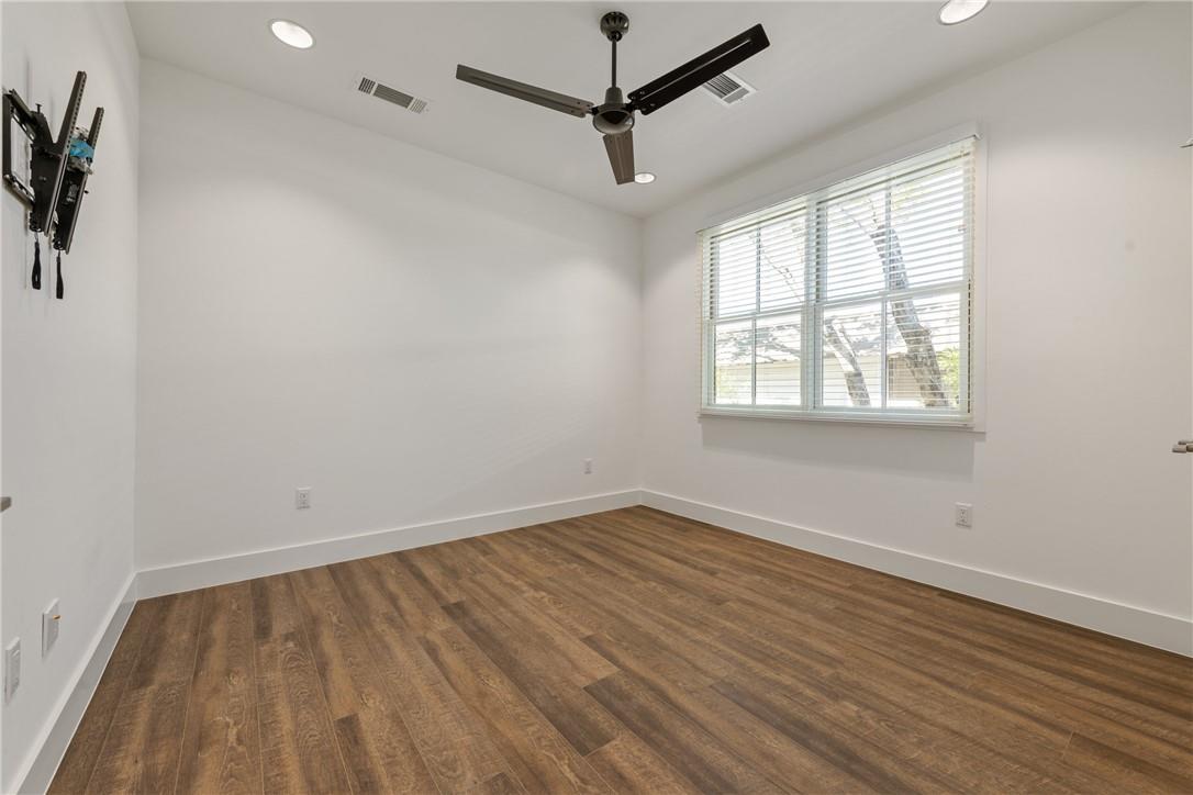 408 W 38 1/2 St # 3, Austin, TX 78705