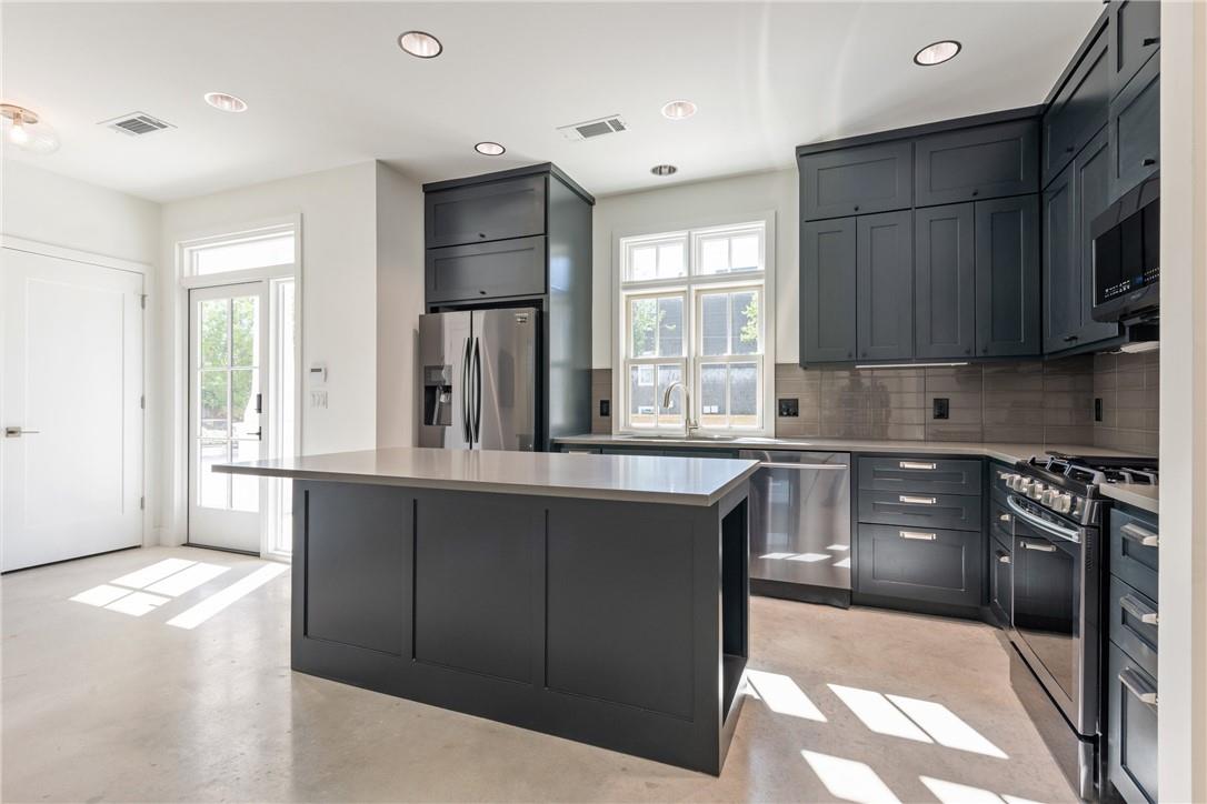 408 W 38 1/2 St # 3, Austin, TX 78705