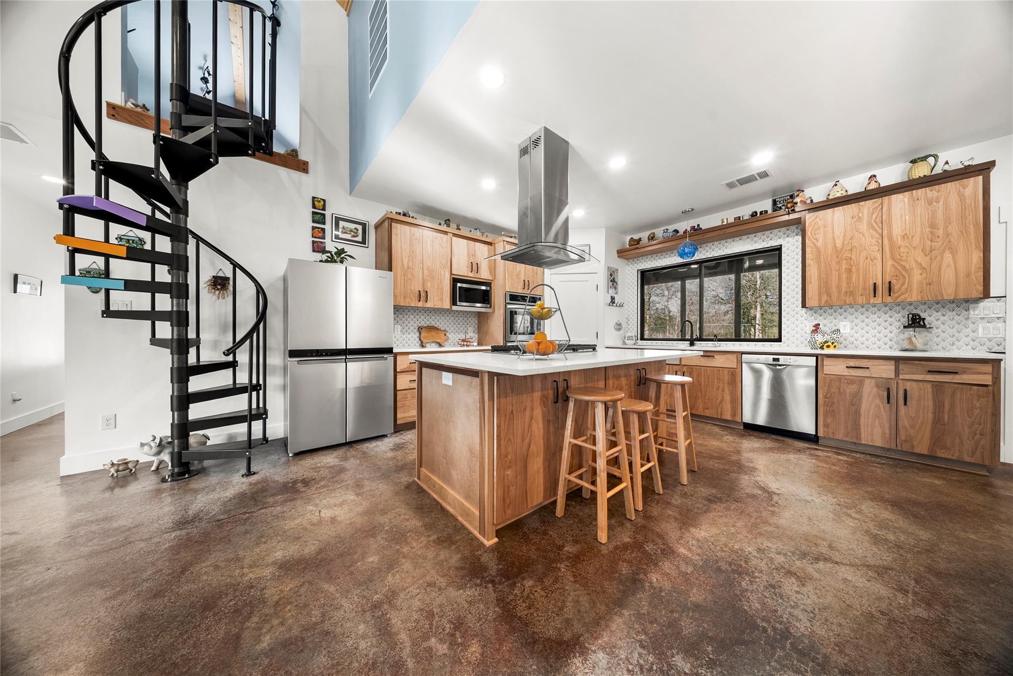 153 County Road 491 Rd, Elgin, TX 78621