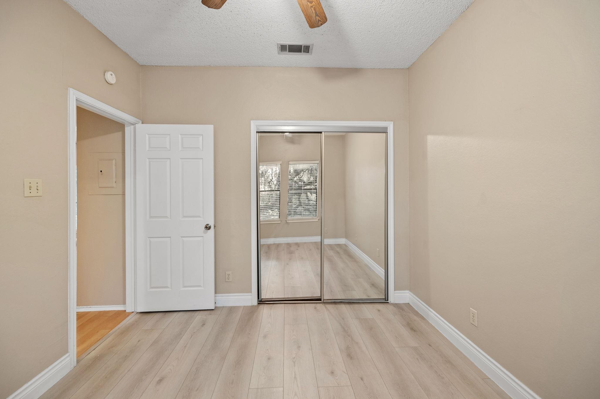 2706 SALADO St # 210, Austin, TX 78705