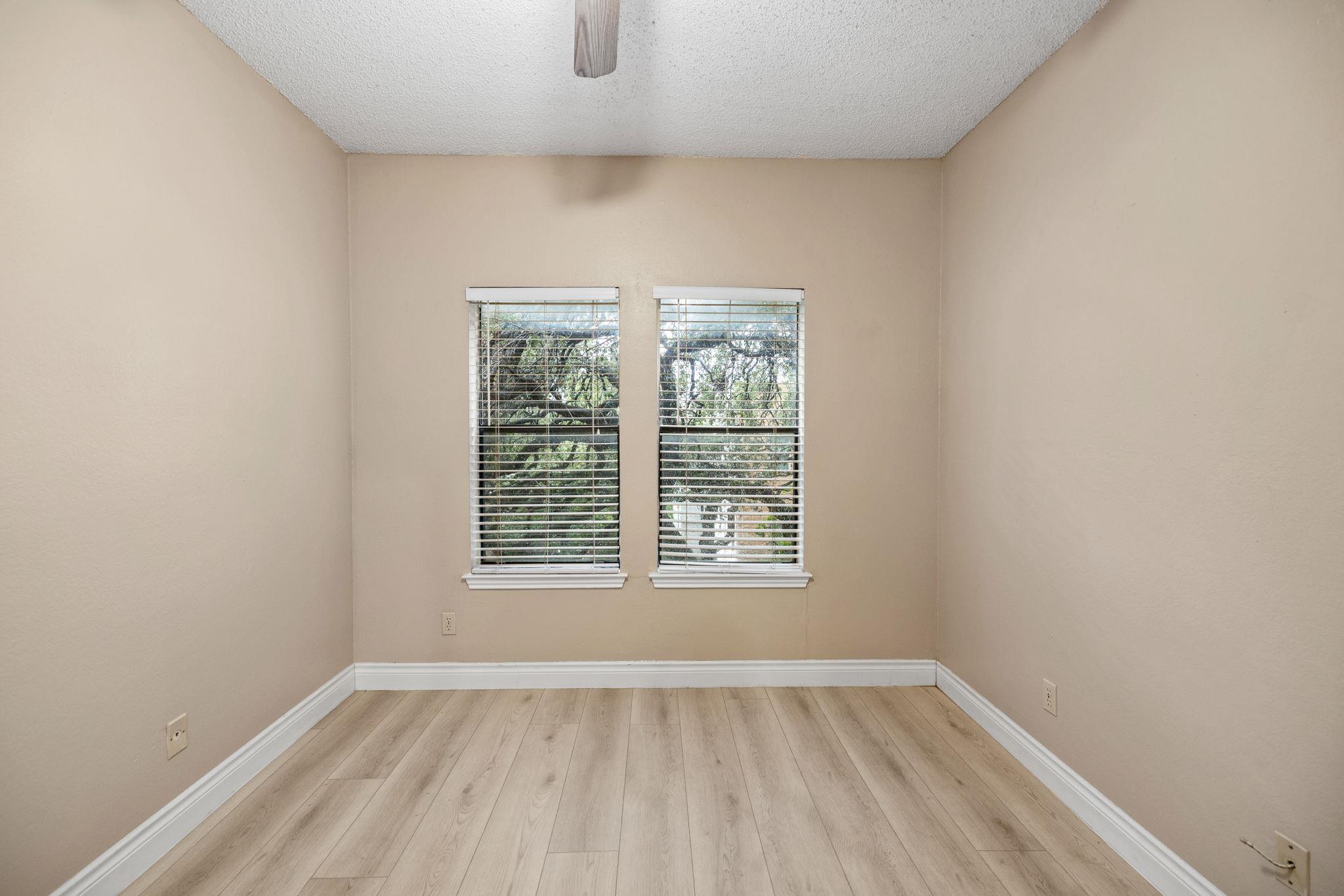 2706 SALADO St # 210, Austin, TX 78705