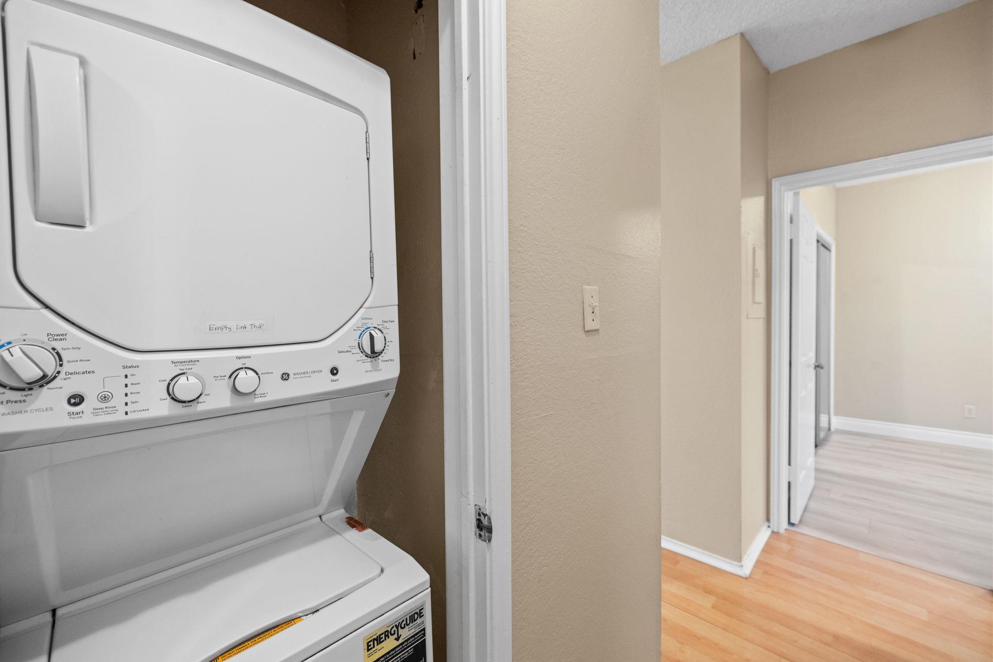 2706 SALADO St # 210, Austin, TX 78705