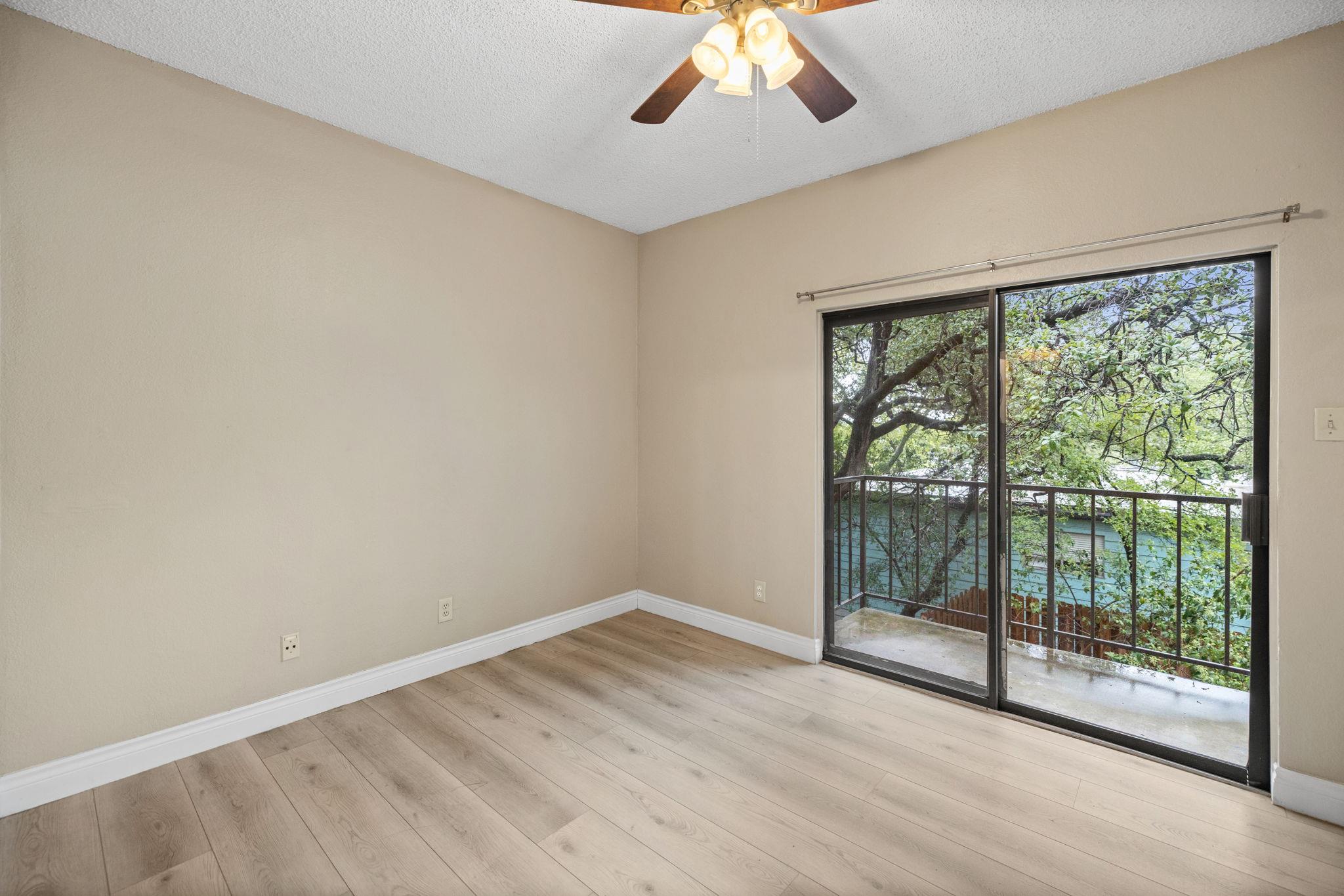 2706 SALADO St # 210, Austin, TX 78705