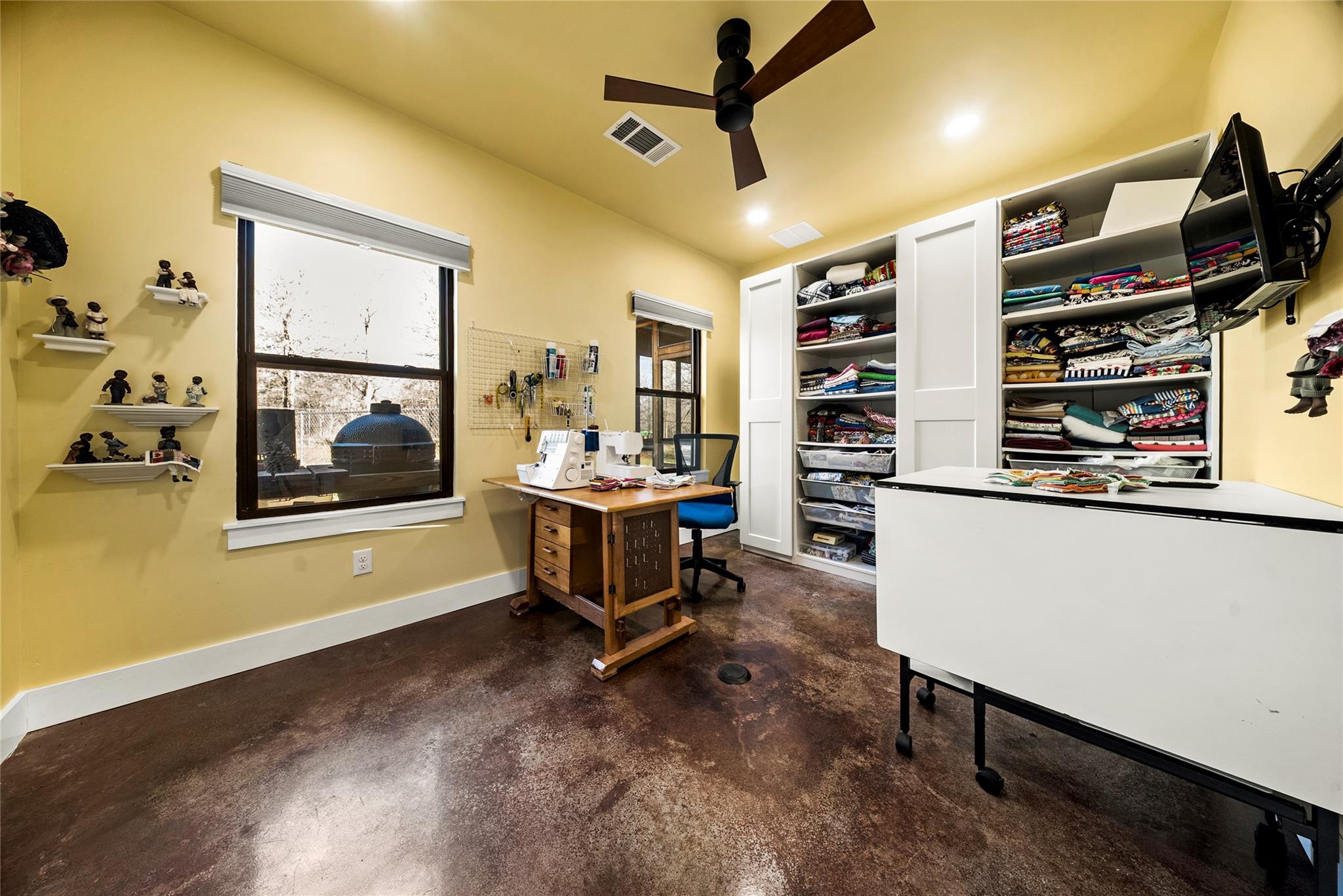 153 CR 491 Rd, Coupland, TX 78621