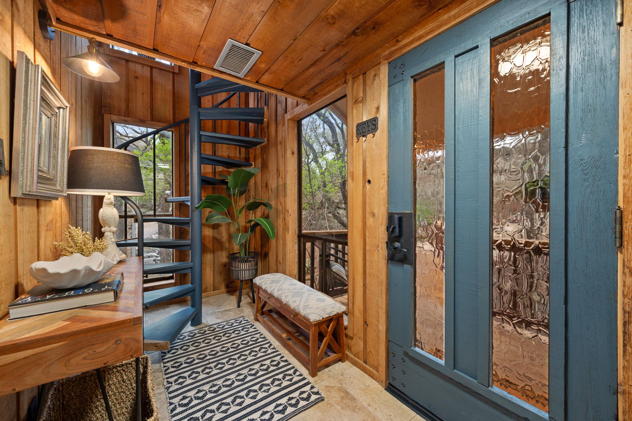 403 Coventry Rd, Spicewood, TX 78669