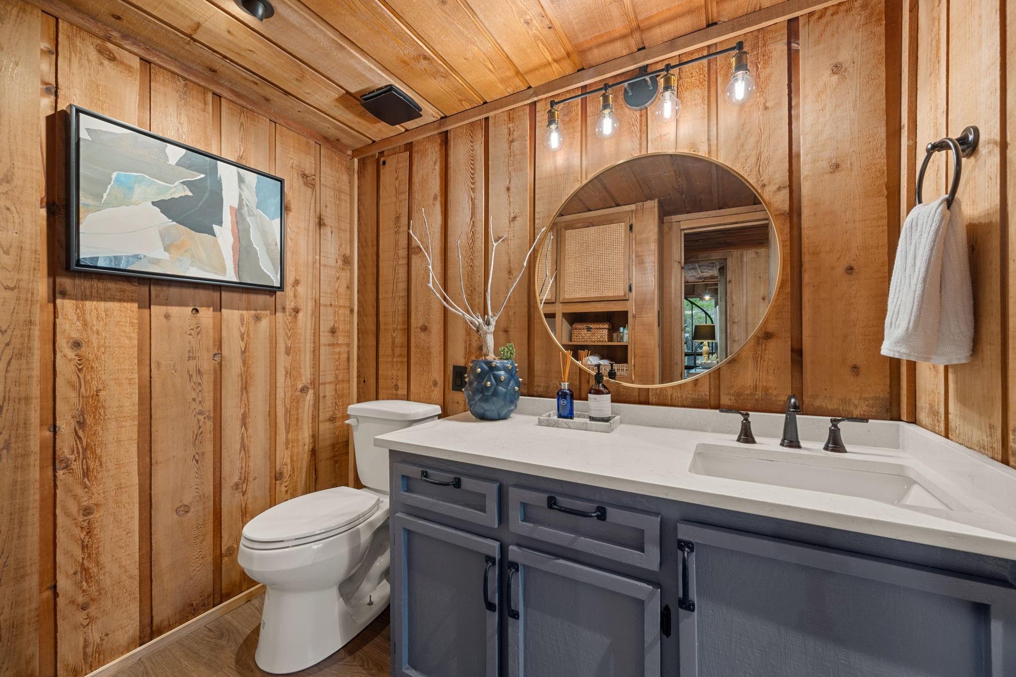 403 Coventry Rd, Spicewood, TX 78669