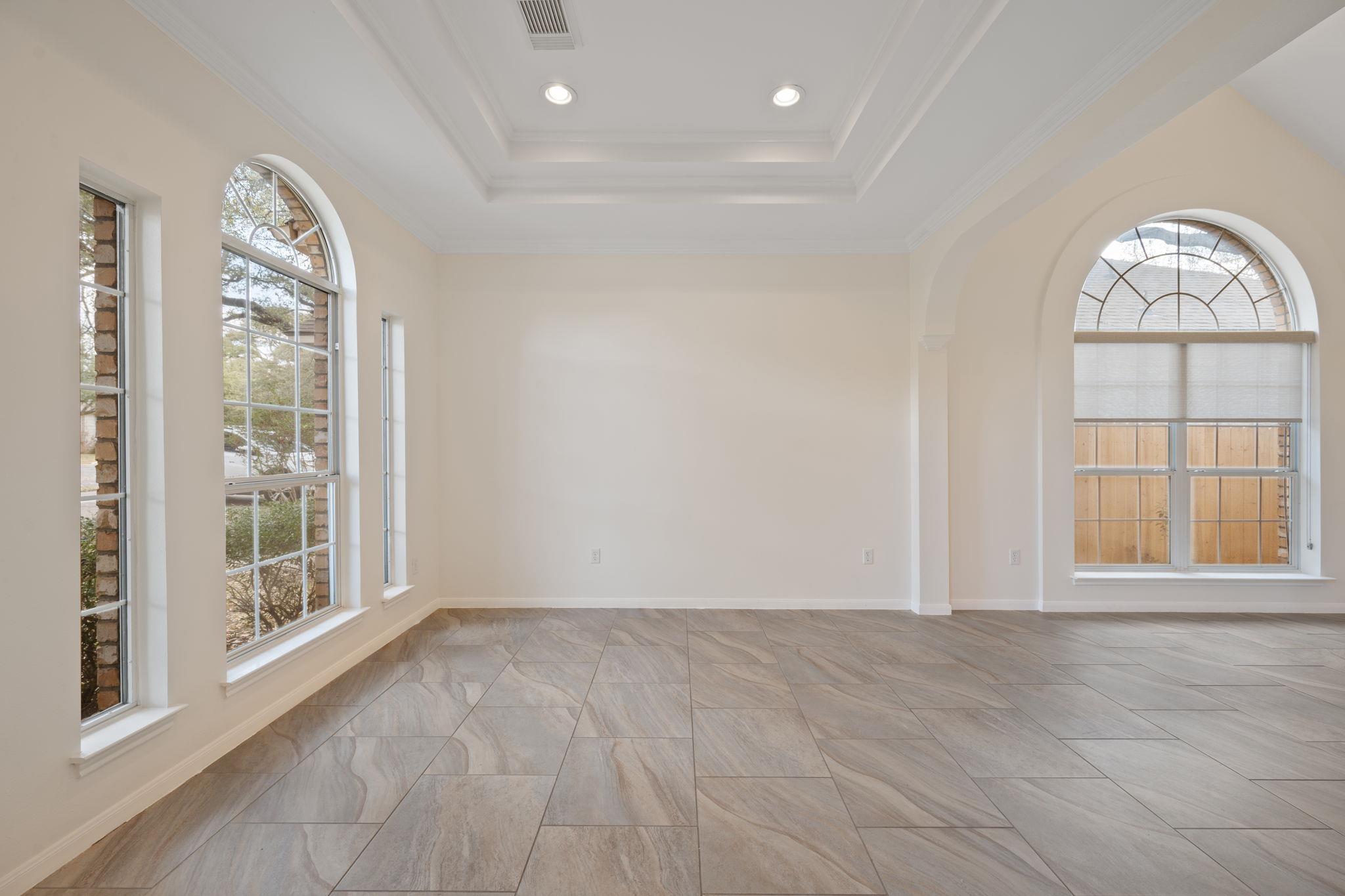 5813 Anselm Ct, Austin, TX 78739