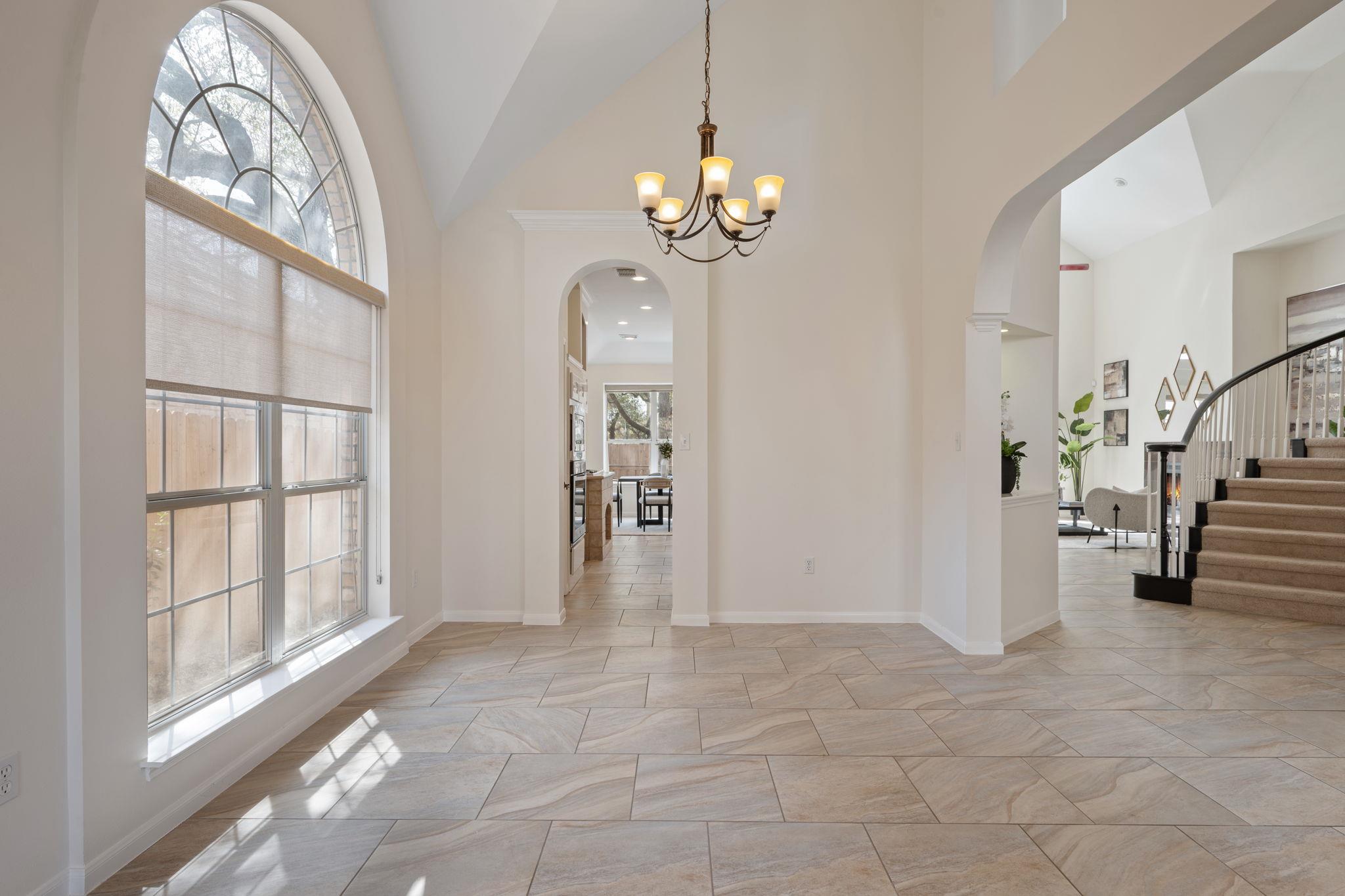 5813 Anselm Ct, Austin, TX 78739