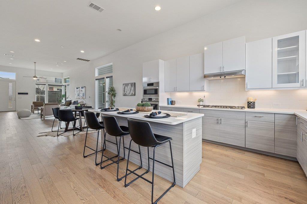 6124 Florencia Ln, Austin, TX 78724