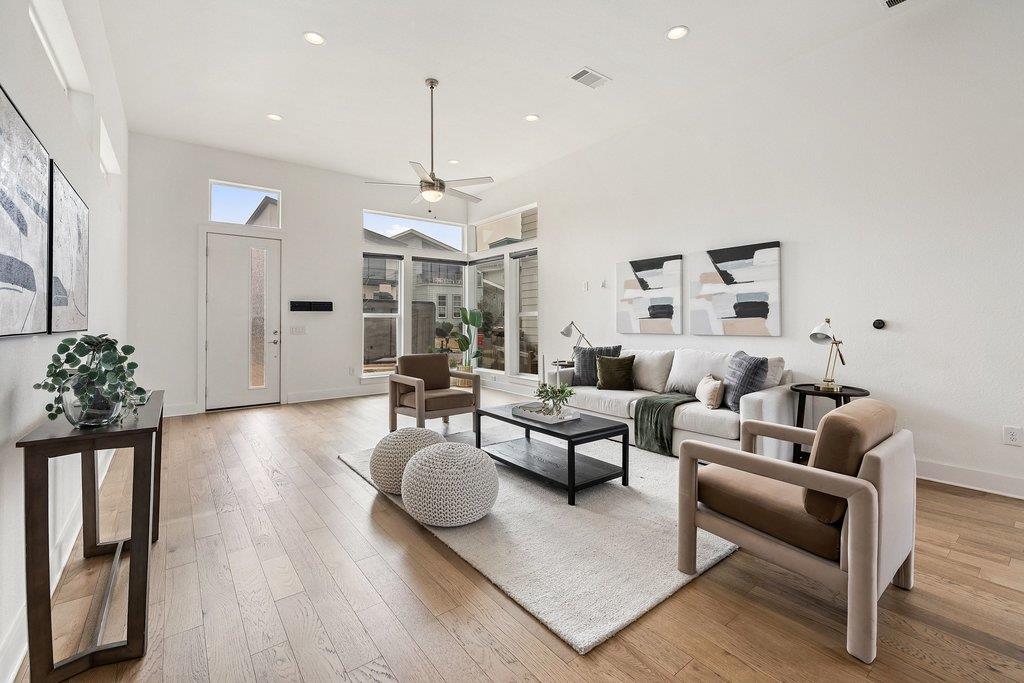 6124 Florencia Ln, Austin, TX 78724