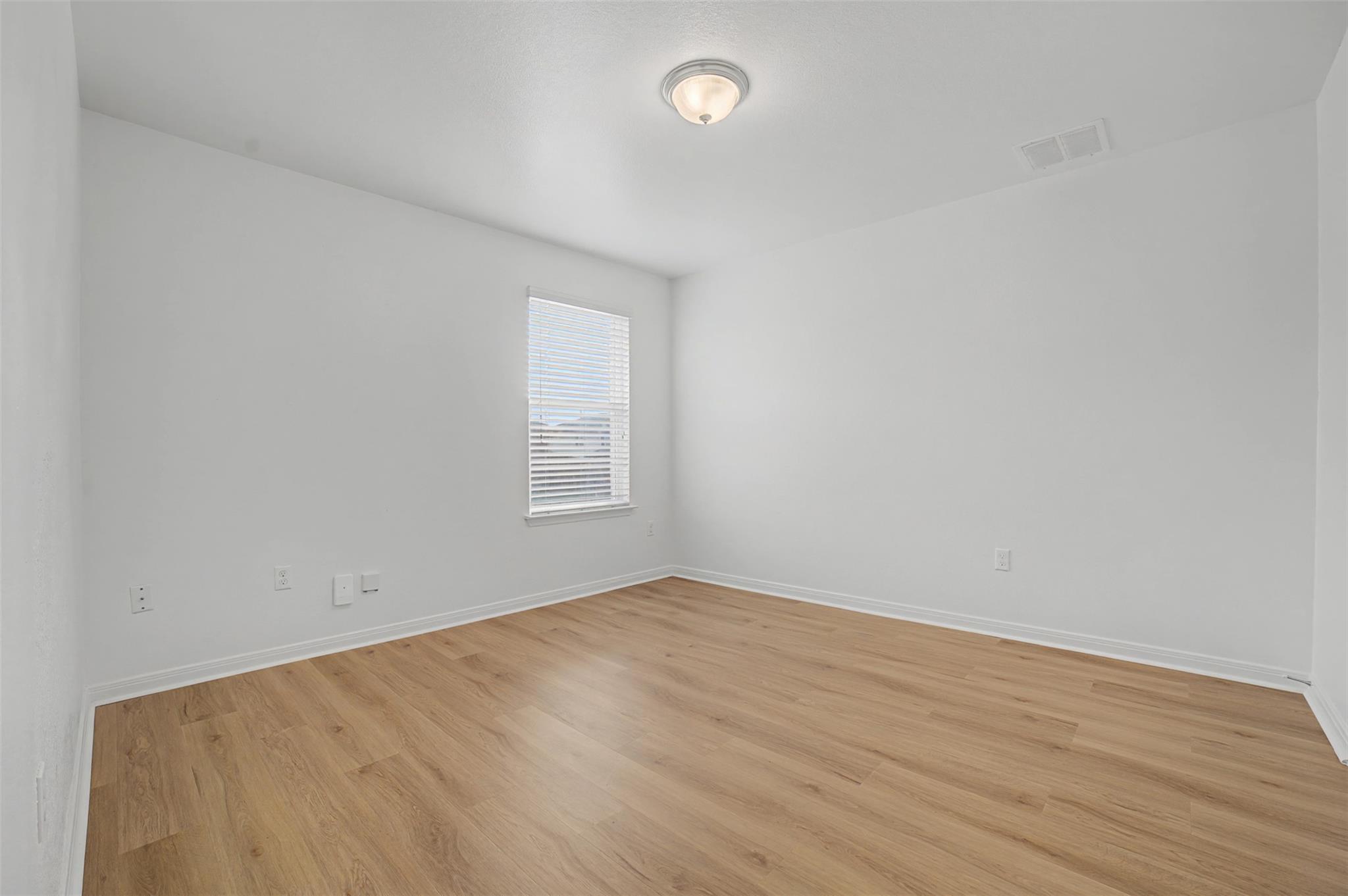 165 Dusky Thrush Dr, Kyle, TX 78640