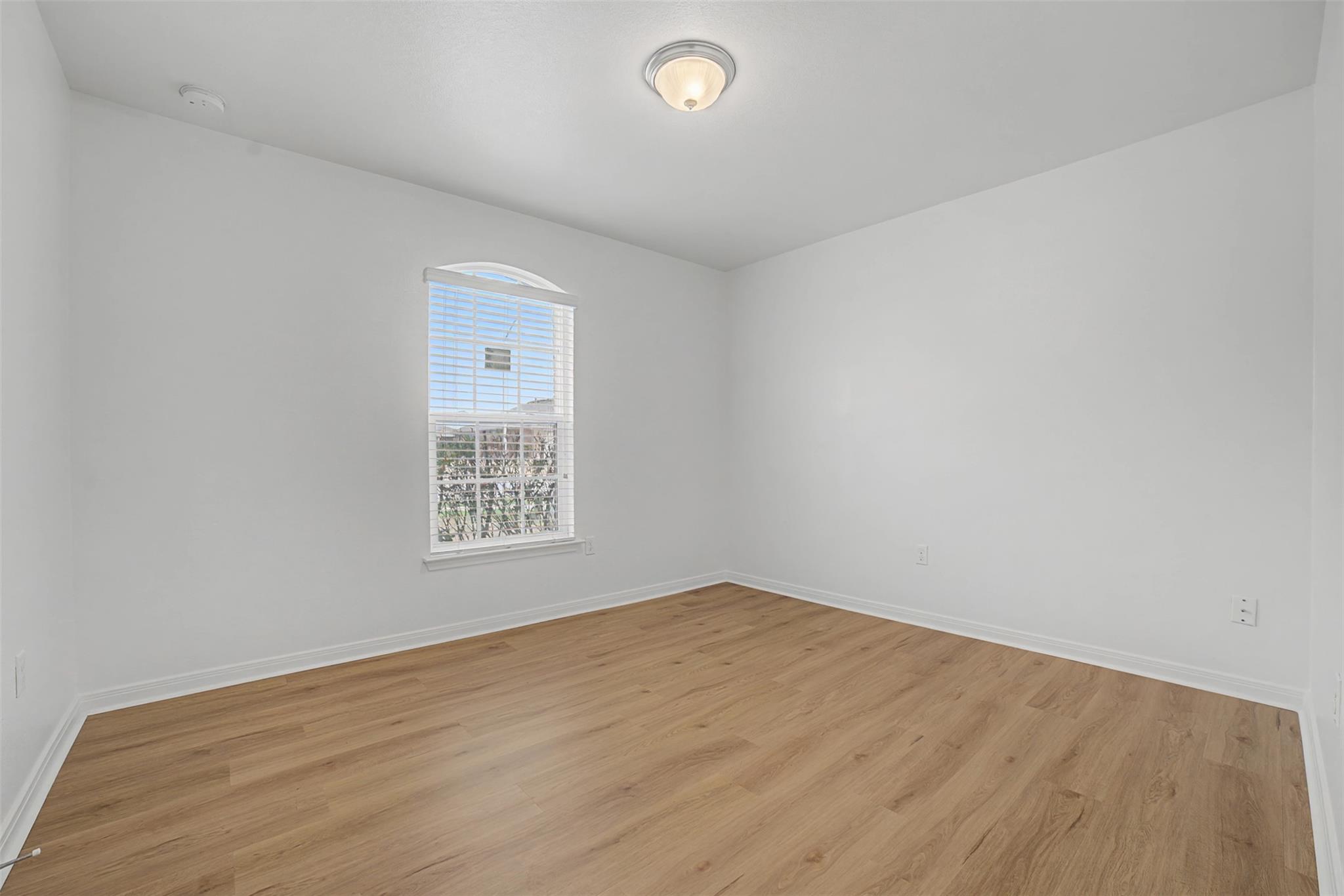 165 Dusky Thrush Dr, Kyle, TX 78640