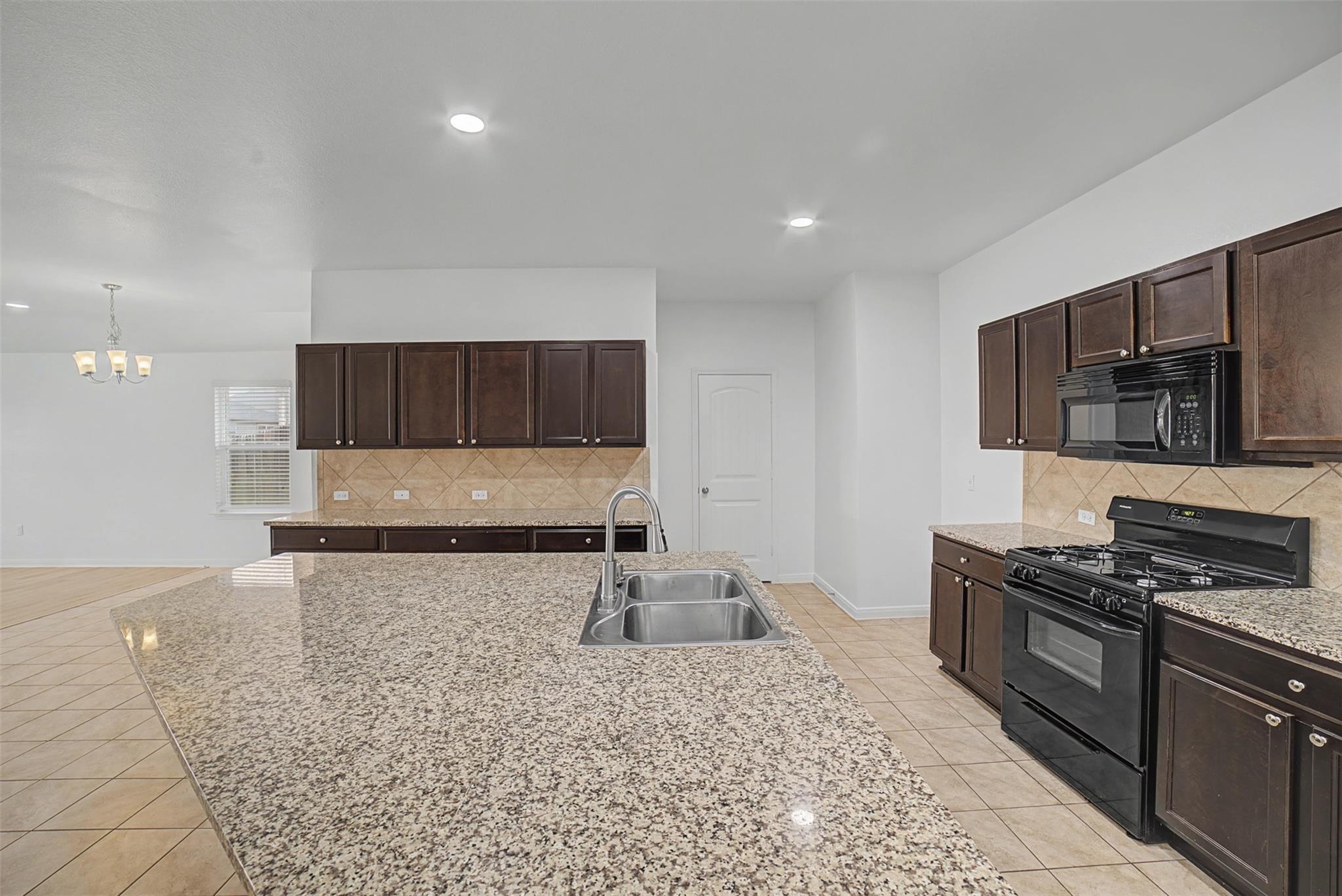 165 Dusky Thrush Dr, Kyle, TX 78640