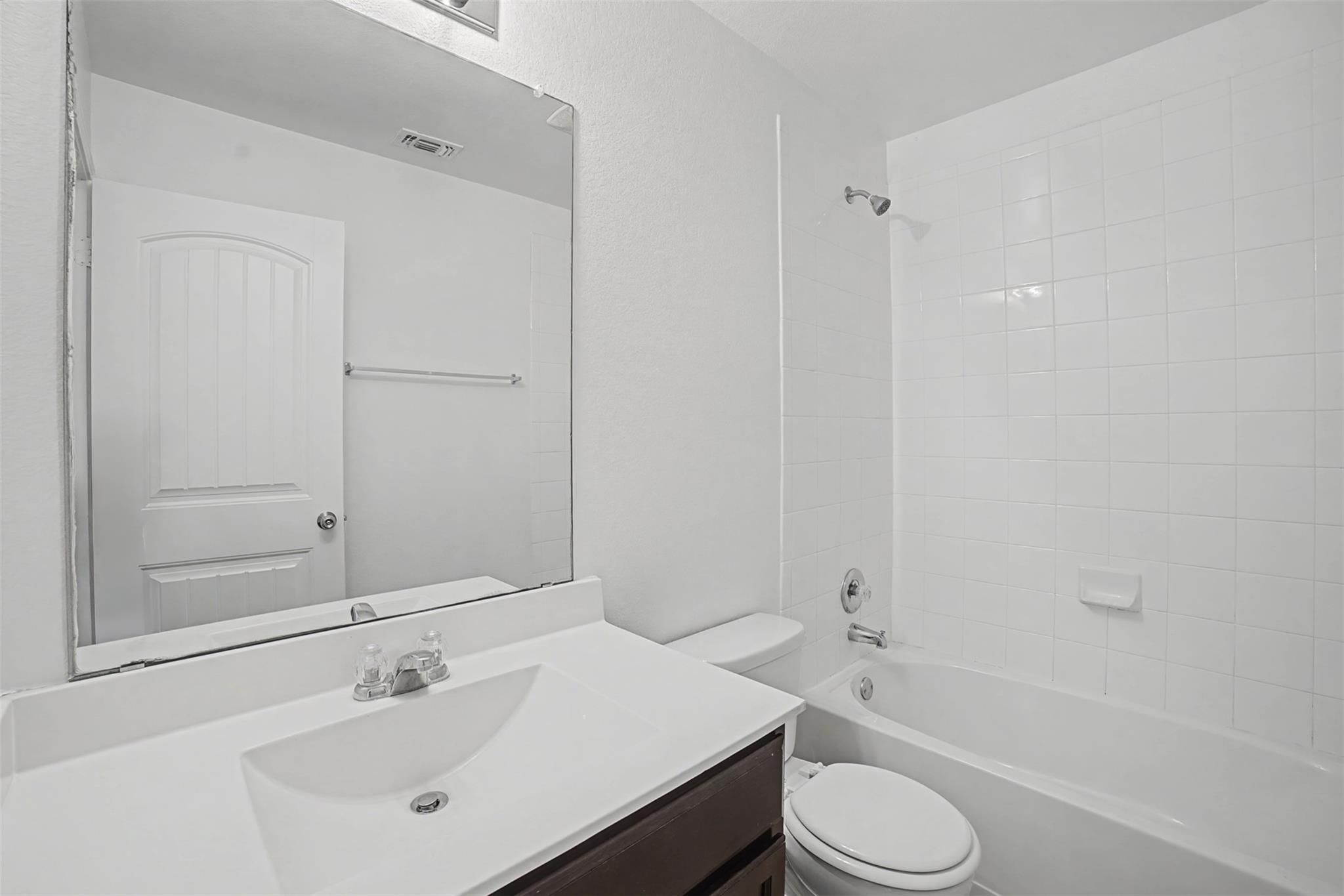 165 Dusky Thrush Dr, Kyle, TX 78640