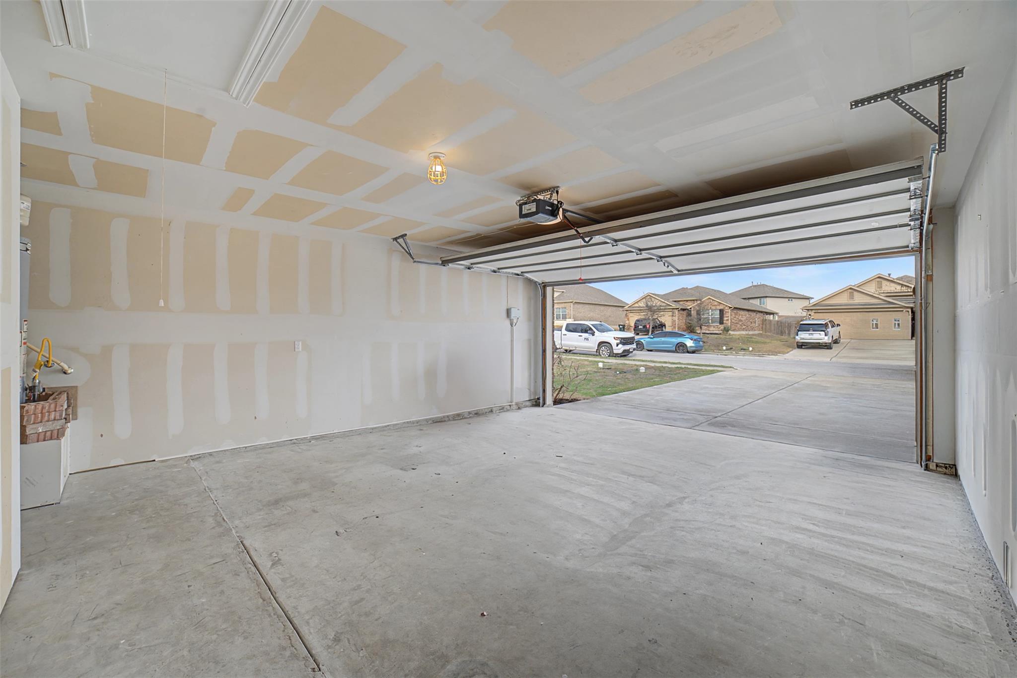 165 Dusky Thrush Dr, Kyle, TX 78640