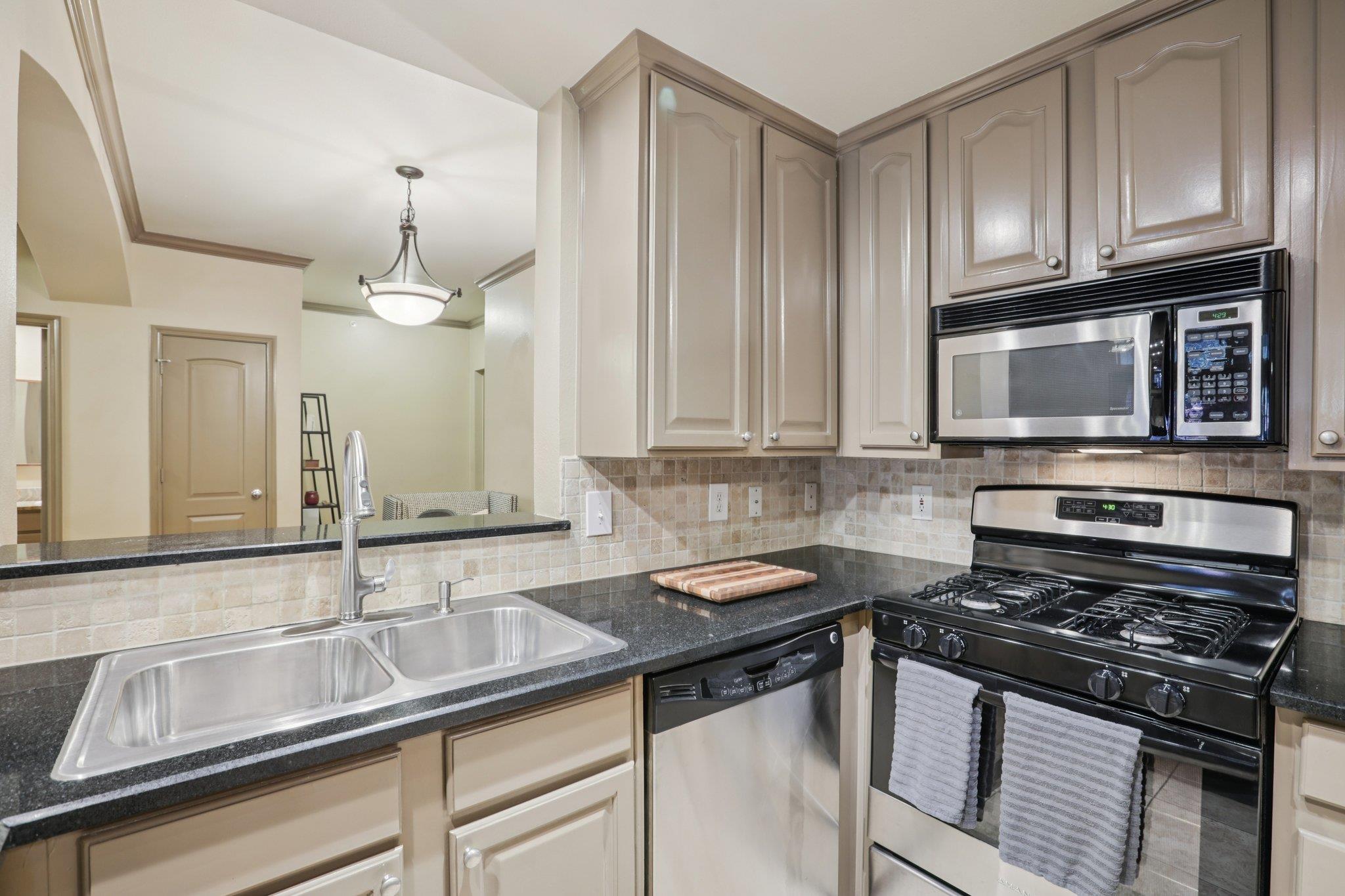 9525 N Capital Of Texas Highway # 413, Austin, TX 78759