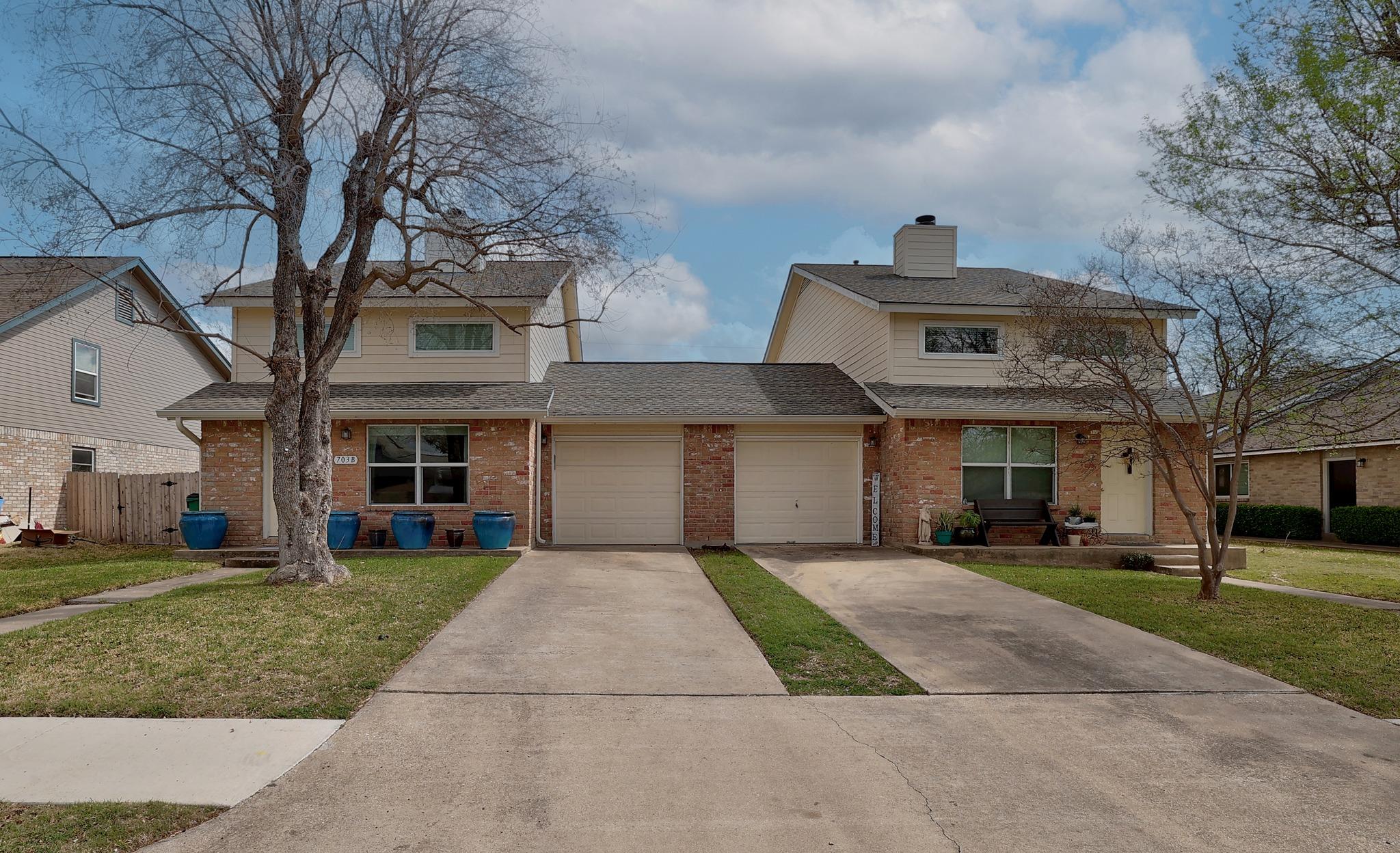 703 Valley View Dr # A & B, Pflugerville, TX 78660
