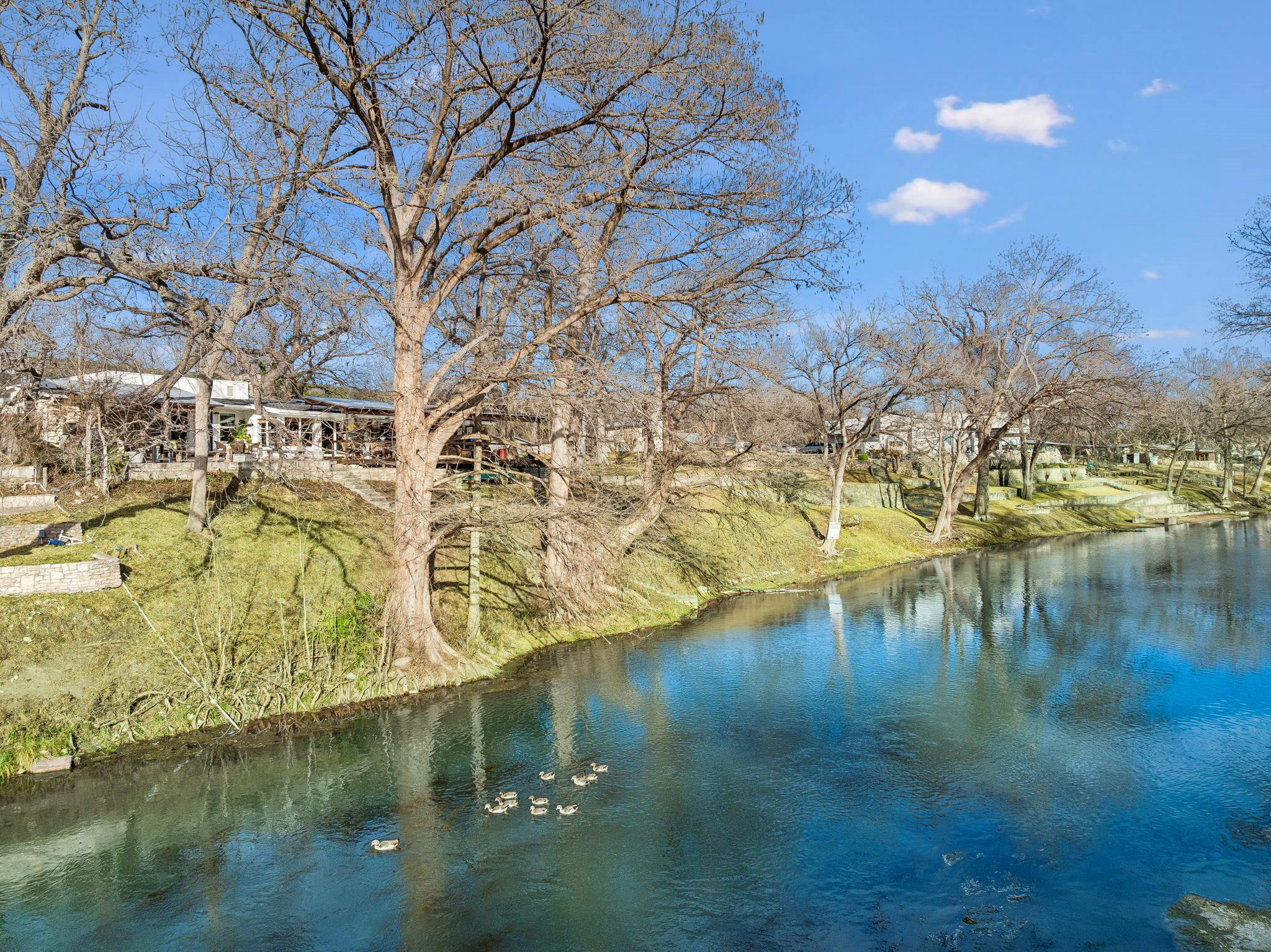 1520 Rocky River Rd, Canyon Lake, TX 78133