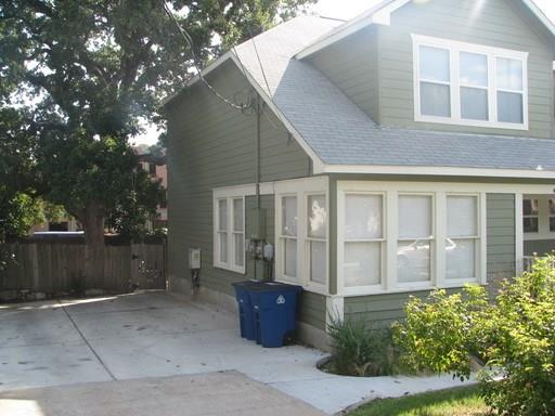 907 W 30th St # A, Austin, TX 78705