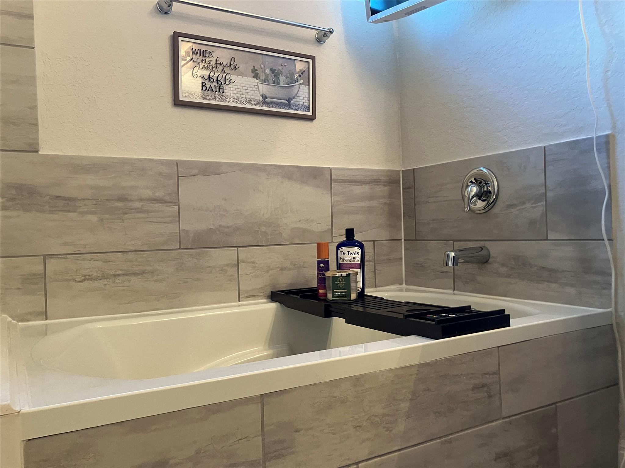 9419 Bracted Sedge Dr, San Antonio, TX 78254