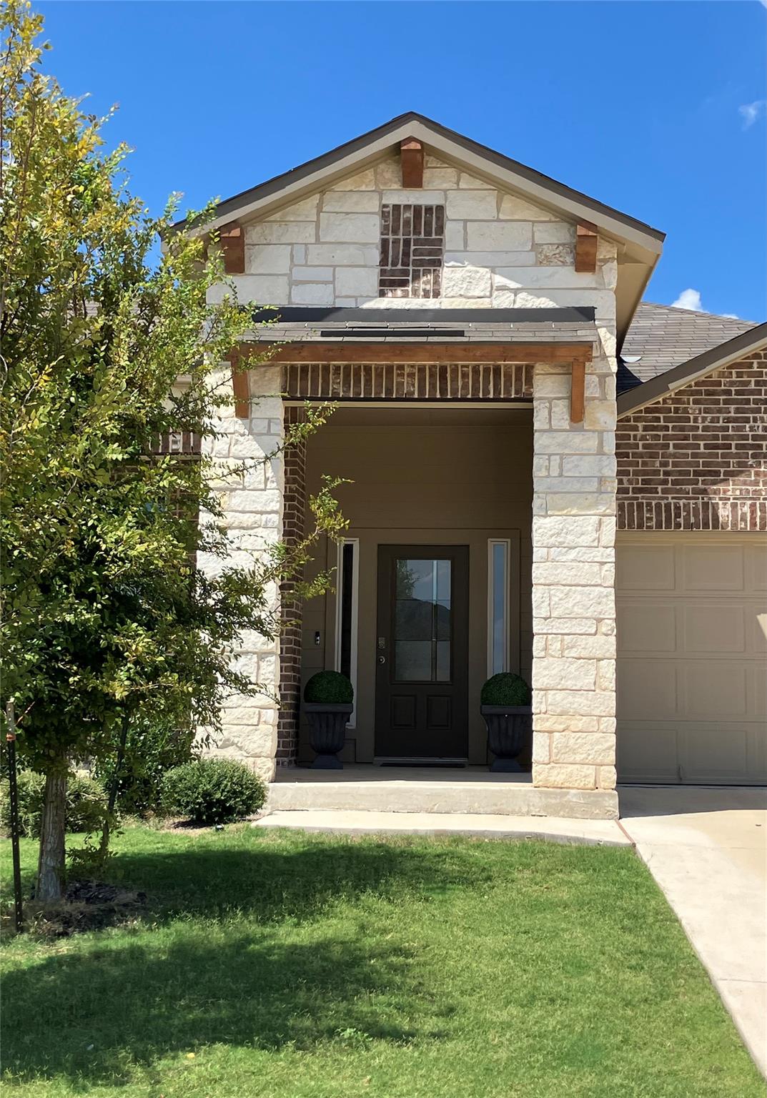 9419 Bracted Sedge Dr, San Antonio, TX 78254