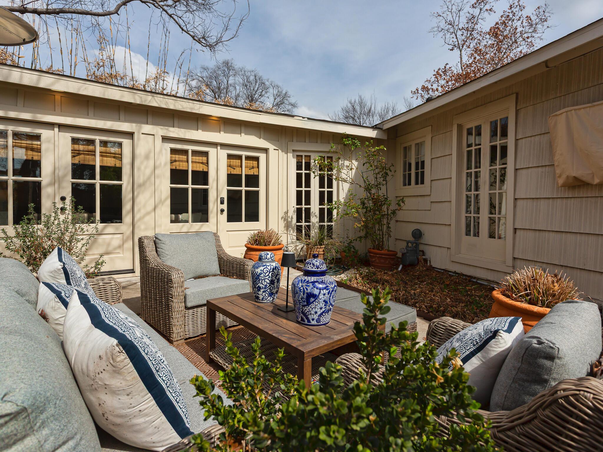 3800 Petes Path, Austin, TX 78731