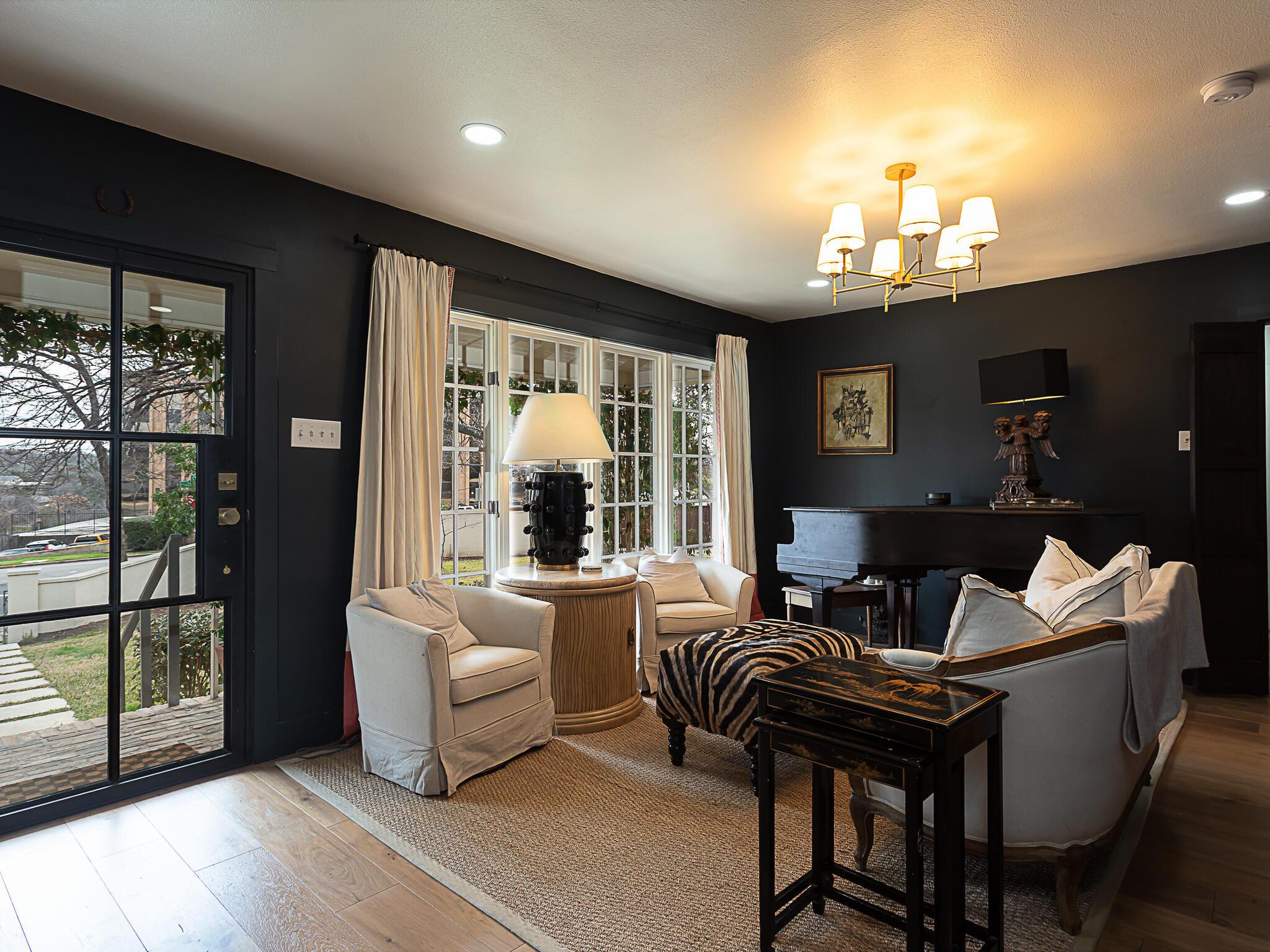 3800 Petes Path, Austin, TX 78731