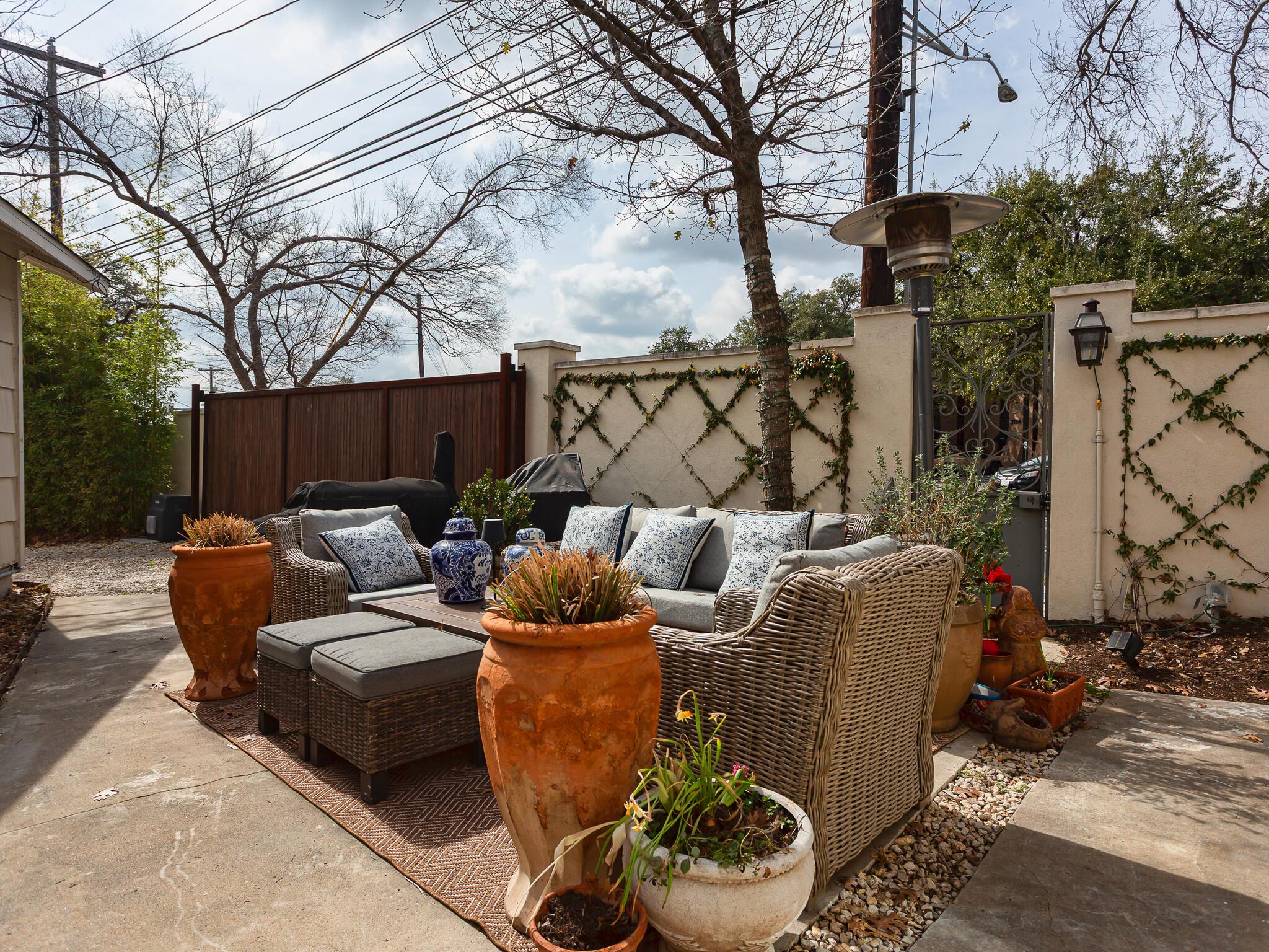 3800 Petes Path, Austin, TX 78731