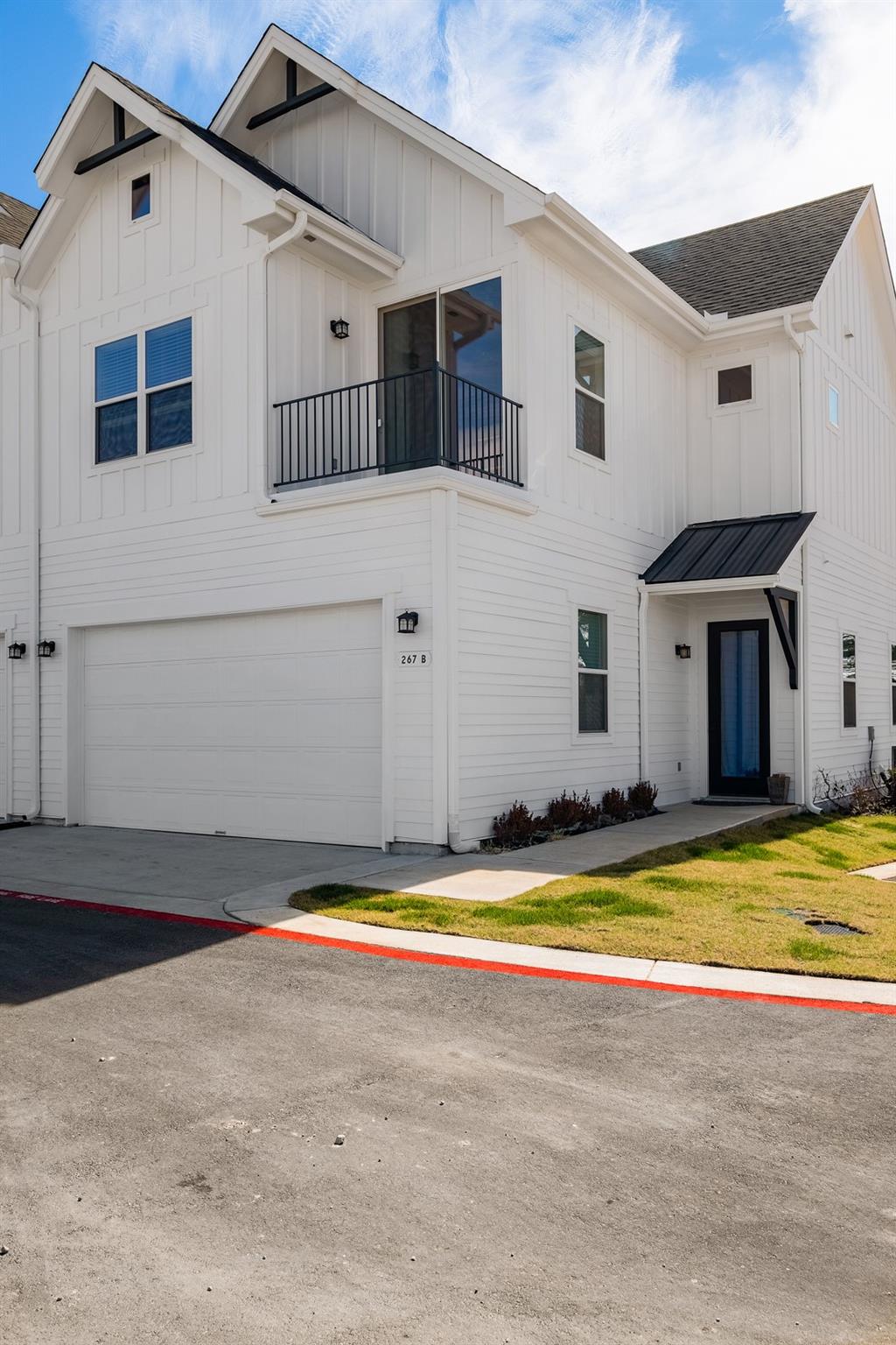 267 Lourdes Ct # B, Dripping Springs, TX 78620